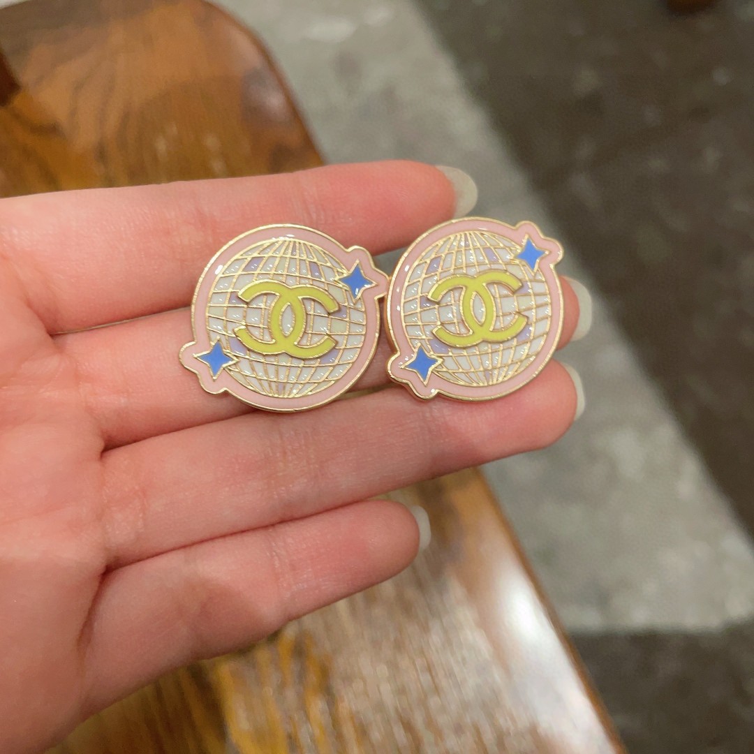  香奈儿✨经典双C耳钉