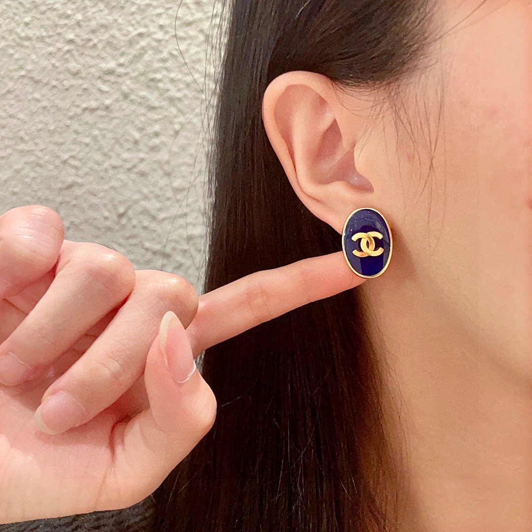  香奈儿✨经典双C耳钉