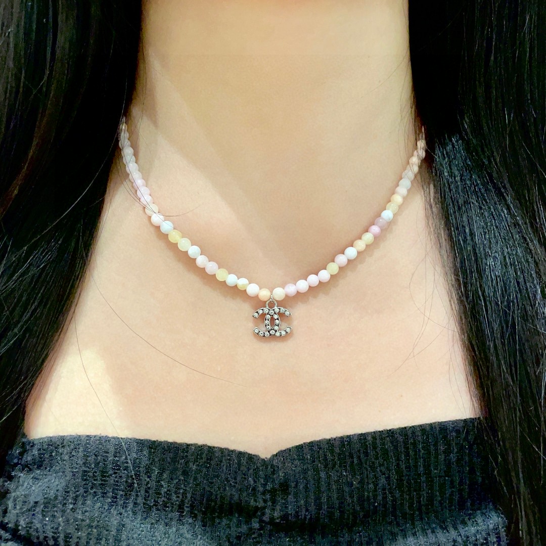  Chanel香奈儿 中古 项链👀小香家的款式真心无需多介绍😘🎶每一款都超好看，精致大方，非常显气质。