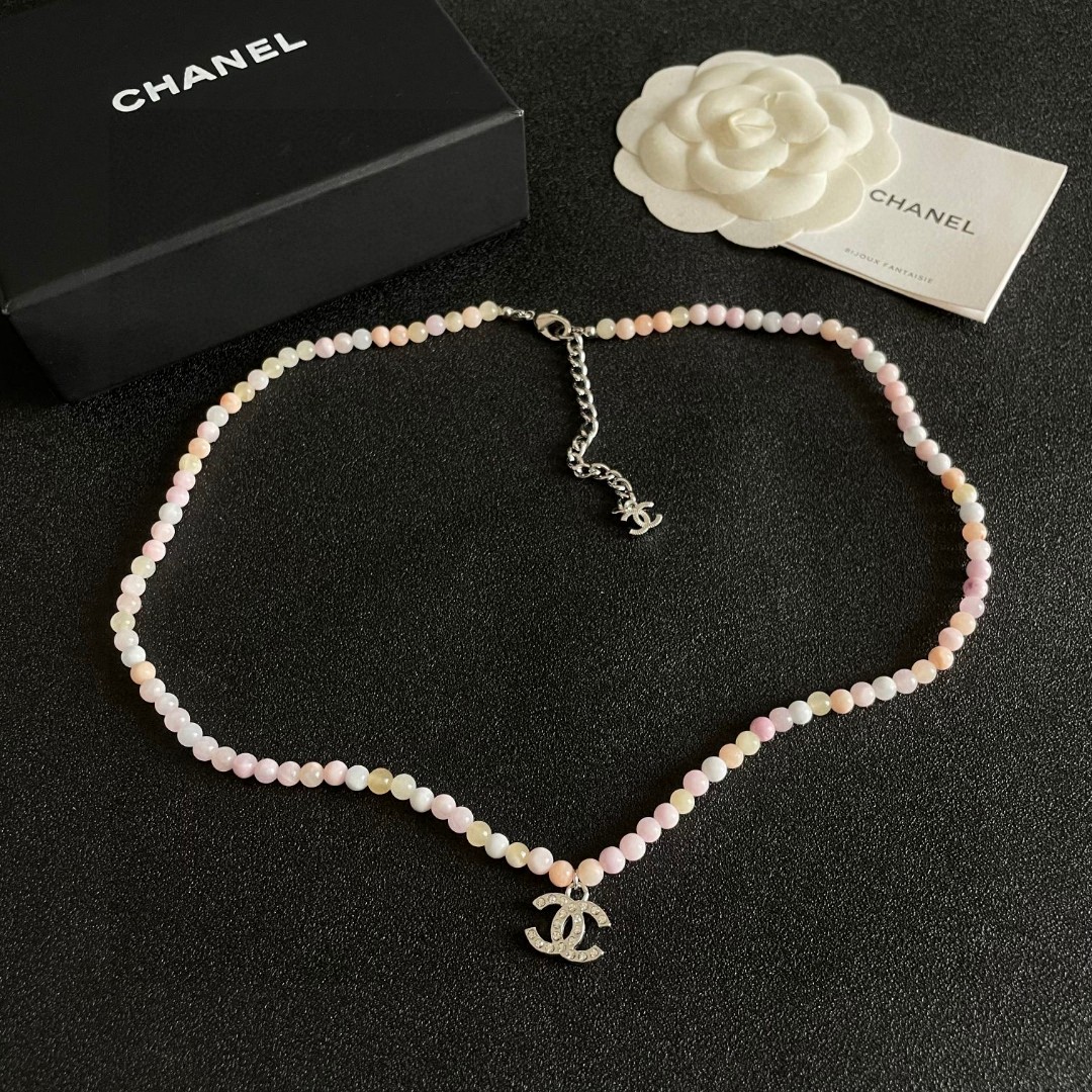  Chanel香奈儿 中古 项链👀小香家的款式真心无需多介绍😘🎶每一款都超好看，精致大方，非常显气质。