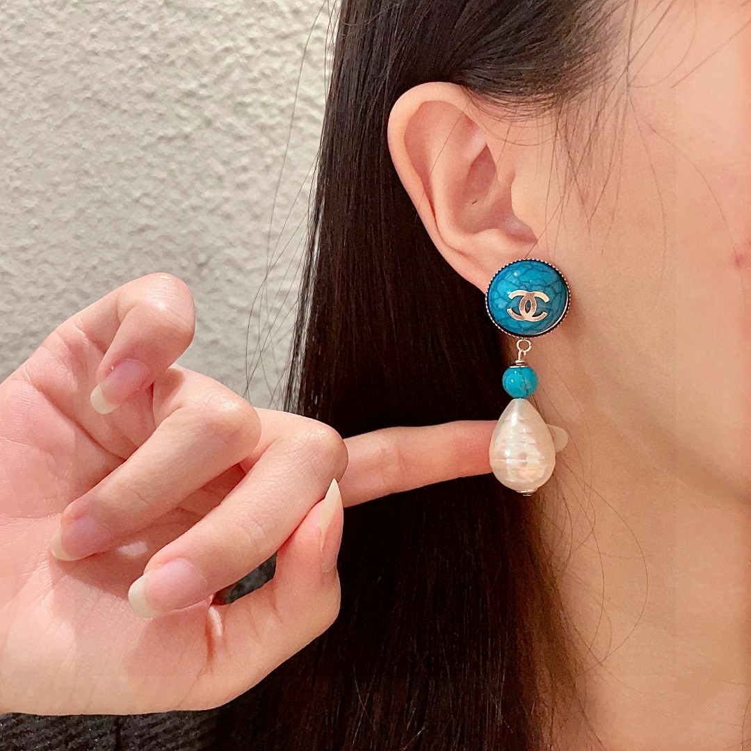  香奈儿✨珍珠双C耳环