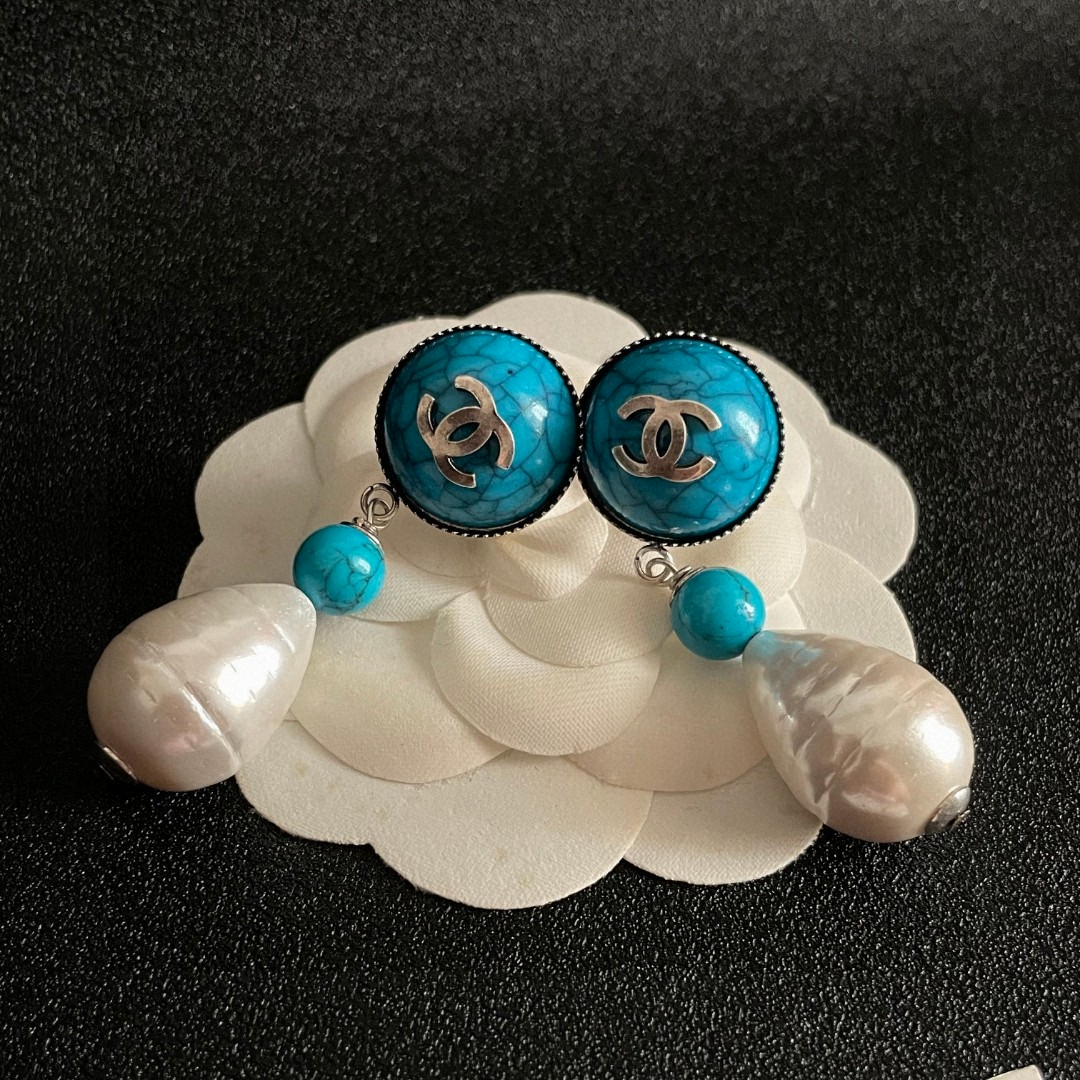  香奈儿✨珍珠双C耳环