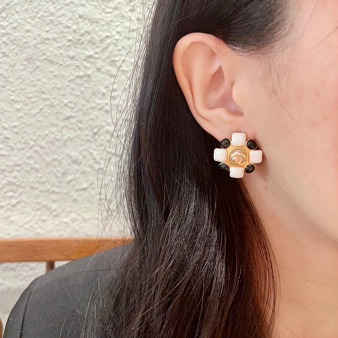  香奈儿✨经典双c耳钉