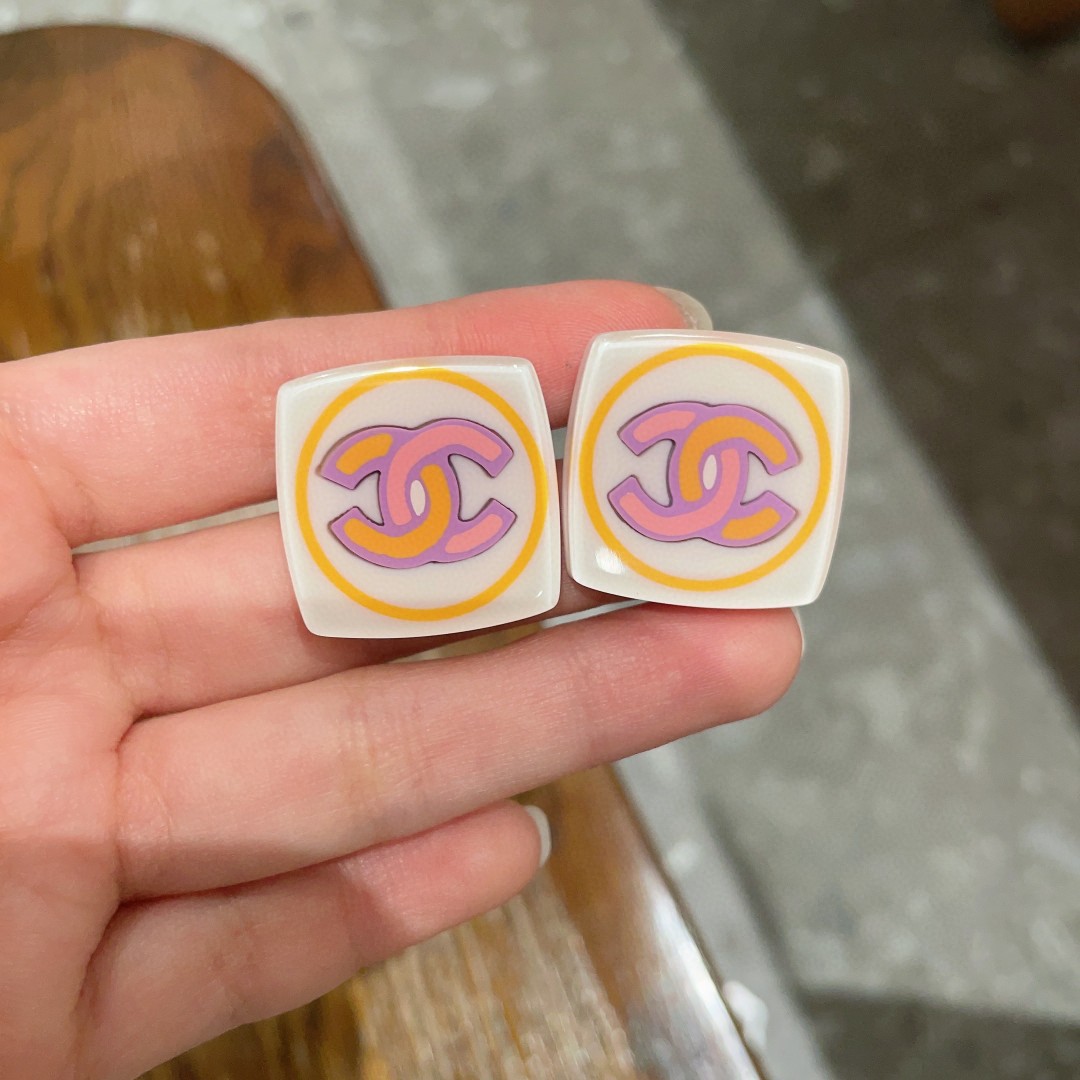  香奈儿✨经典双C耳钉