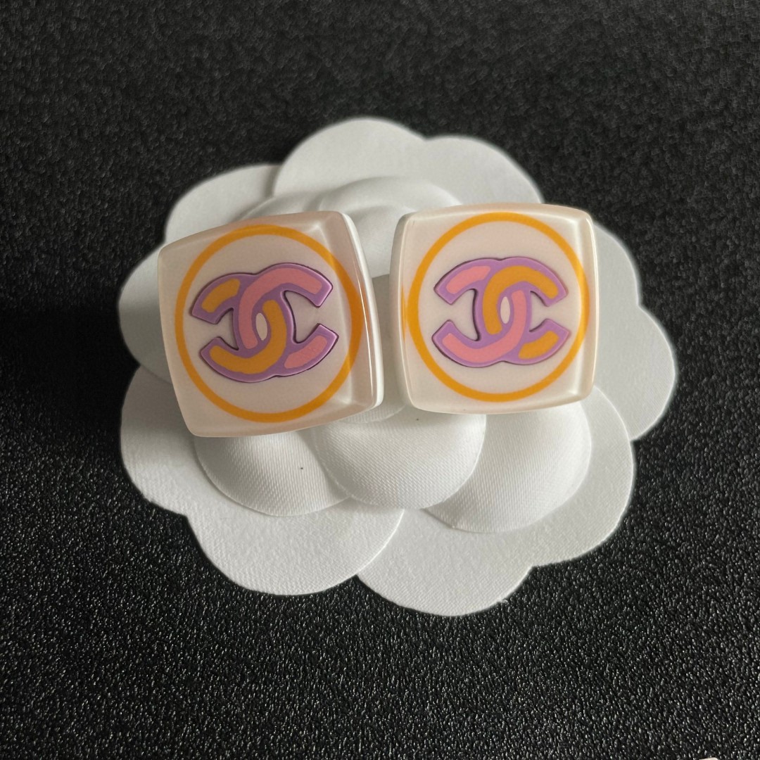  香奈儿✨经典双C耳钉