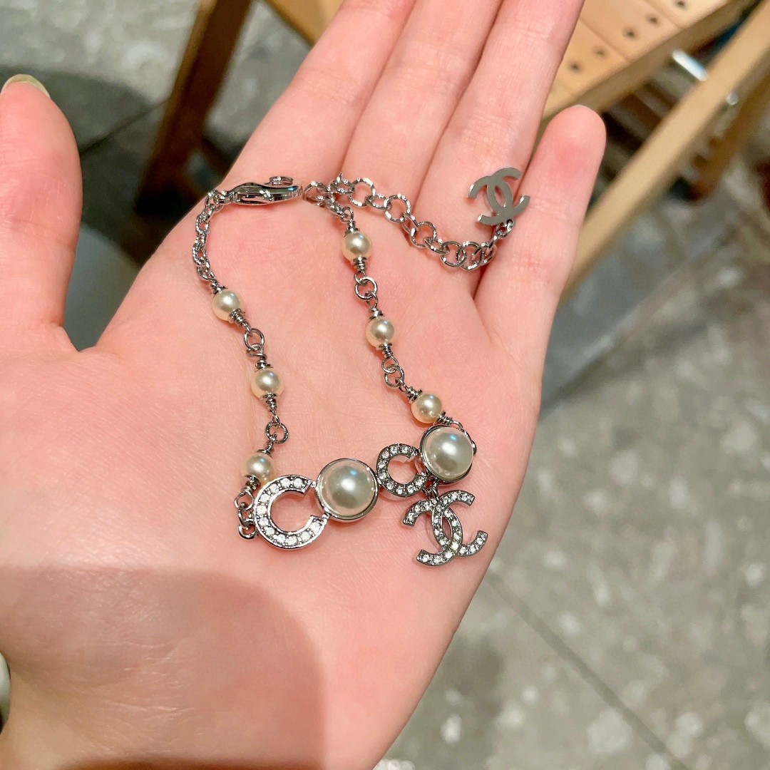  香奈儿✨珍珠 COCO手链