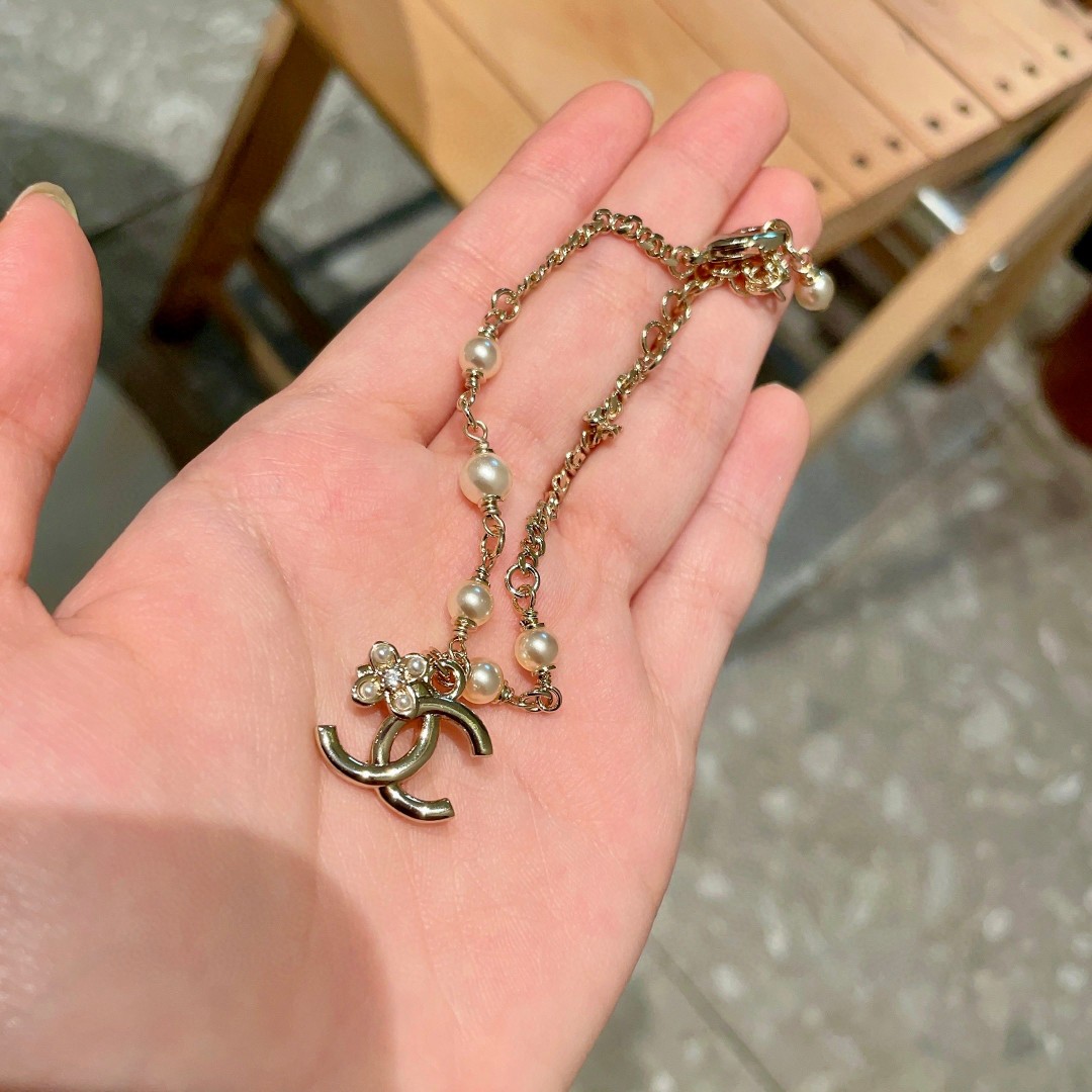  香奈儿✨珍珠 双C手链