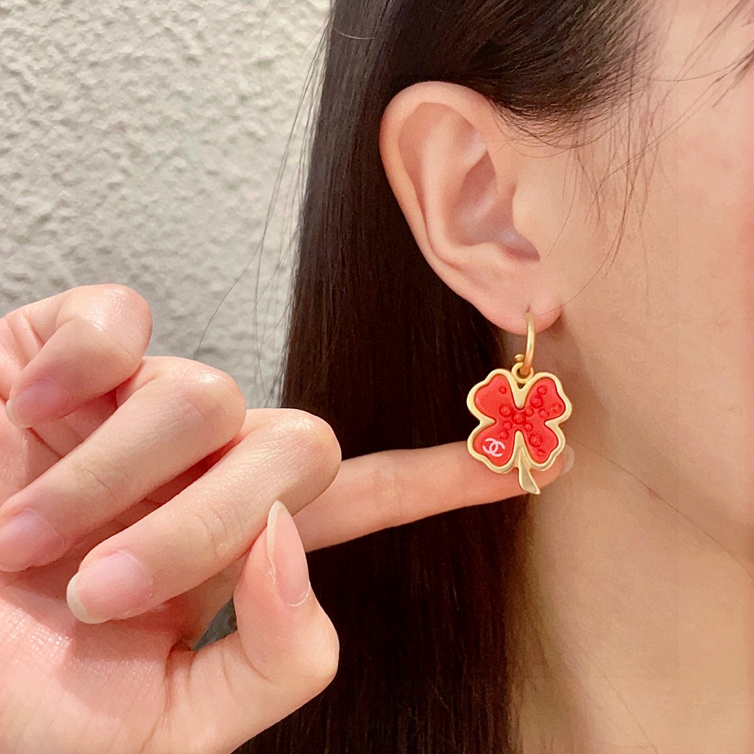 香奈儿✨山茶花🌸双C耳环
