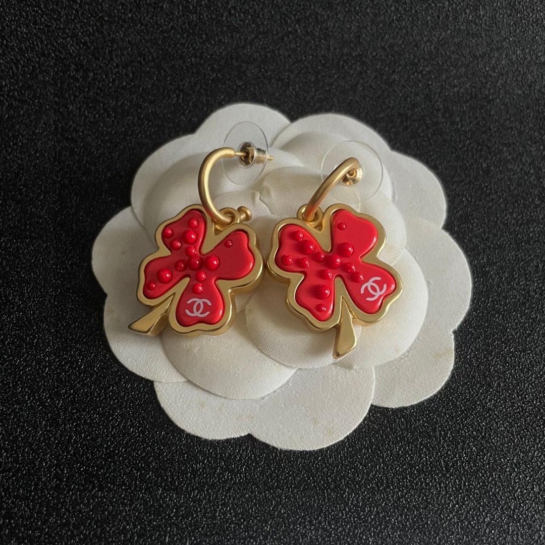  香奈儿✨山茶花🌸双C耳环