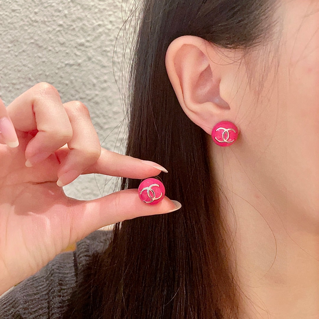  香奈儿✨双C耳钉