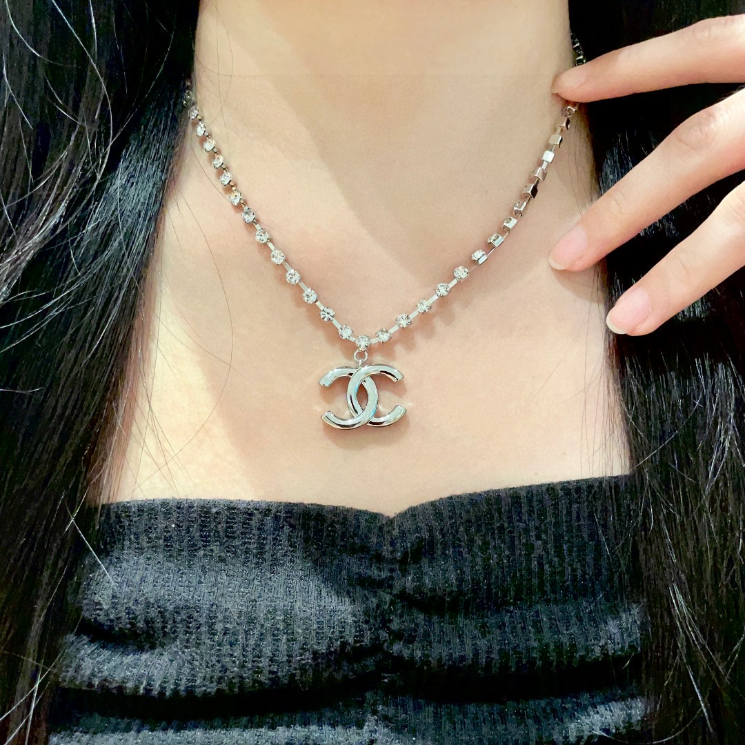  香奈儿✨双C项链
