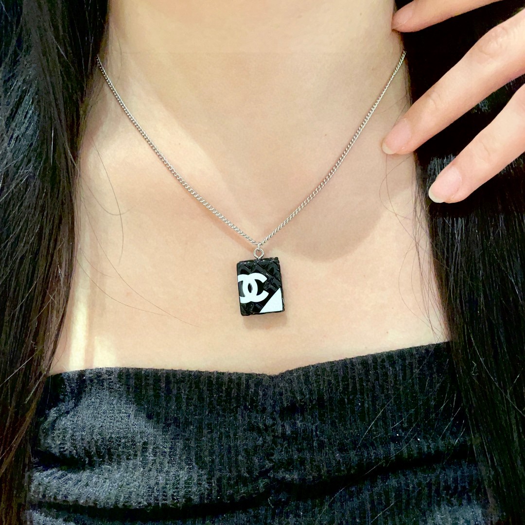  香奈儿✨棱形格双C项链