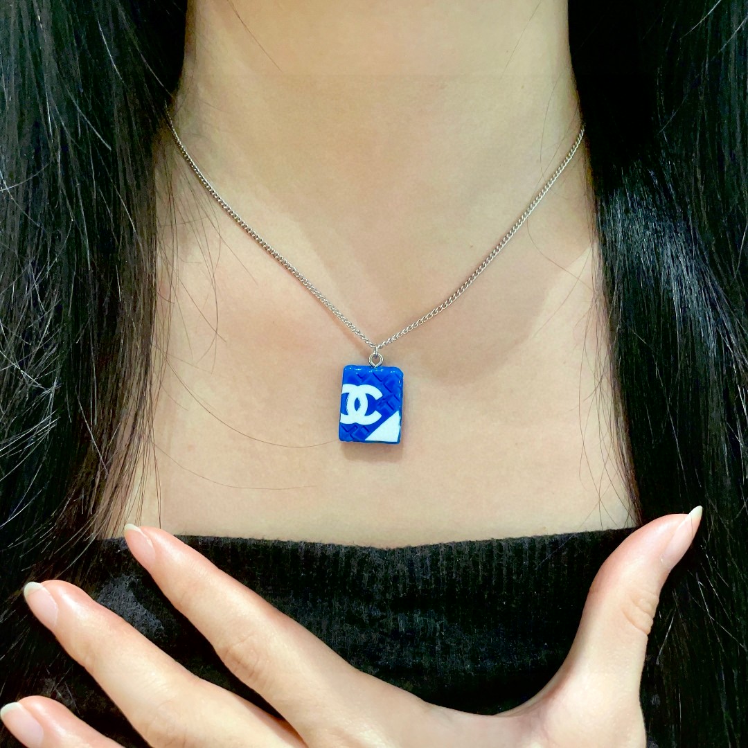  香奈儿✨棱形格双C项链