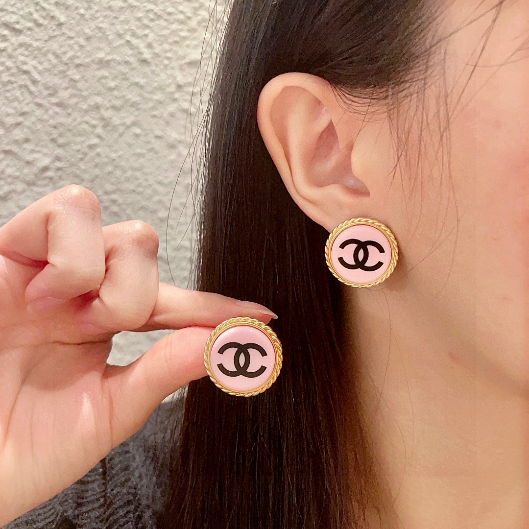  香奈儿✨经典双C耳钉