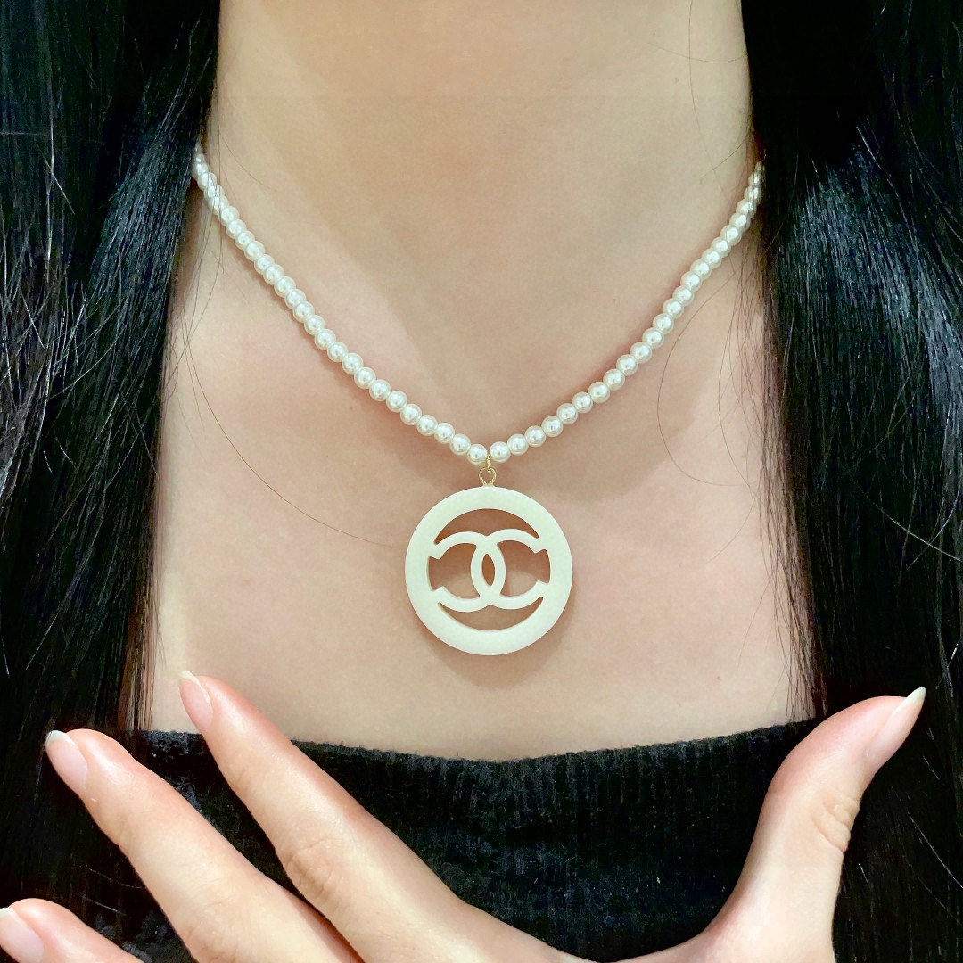  香奈儿✨珍珠双C圆圈项链