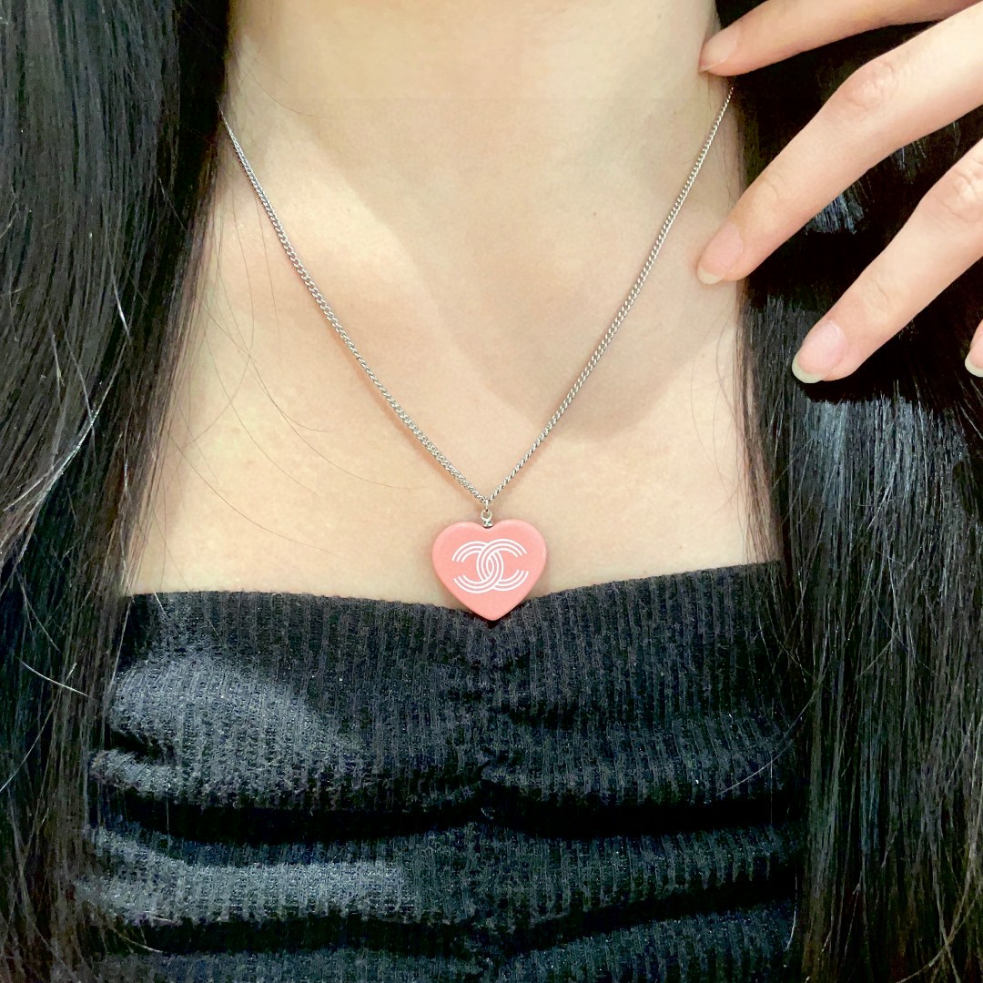  香奈儿✨爱心❤️双C项链