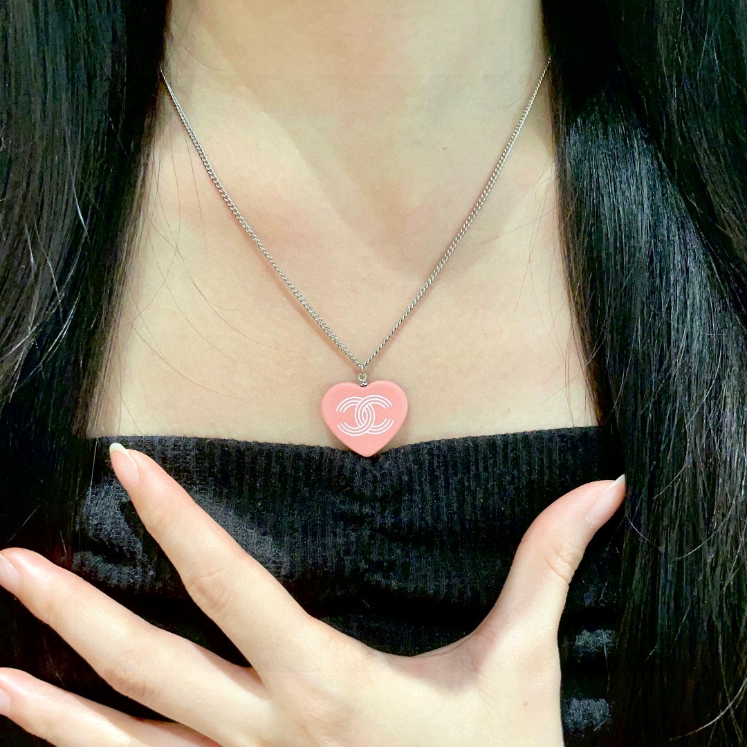  香奈儿✨爱心❤️双C项链
