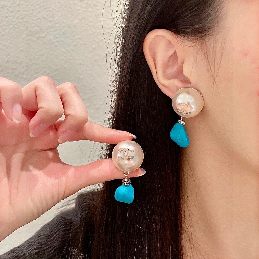  香奈儿✨珍珠双C耳环