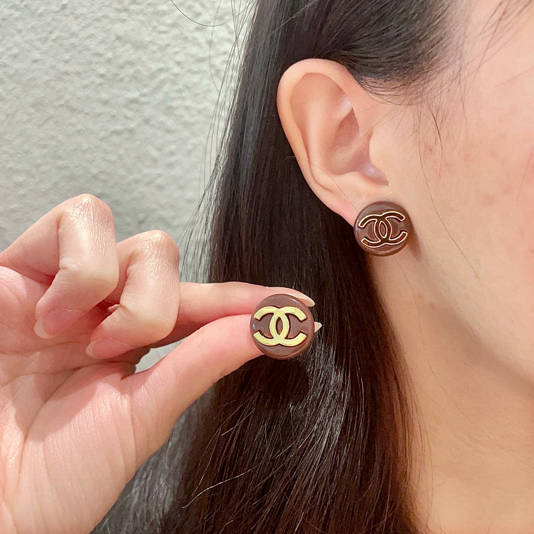  香奈儿✨经典双c耳钉