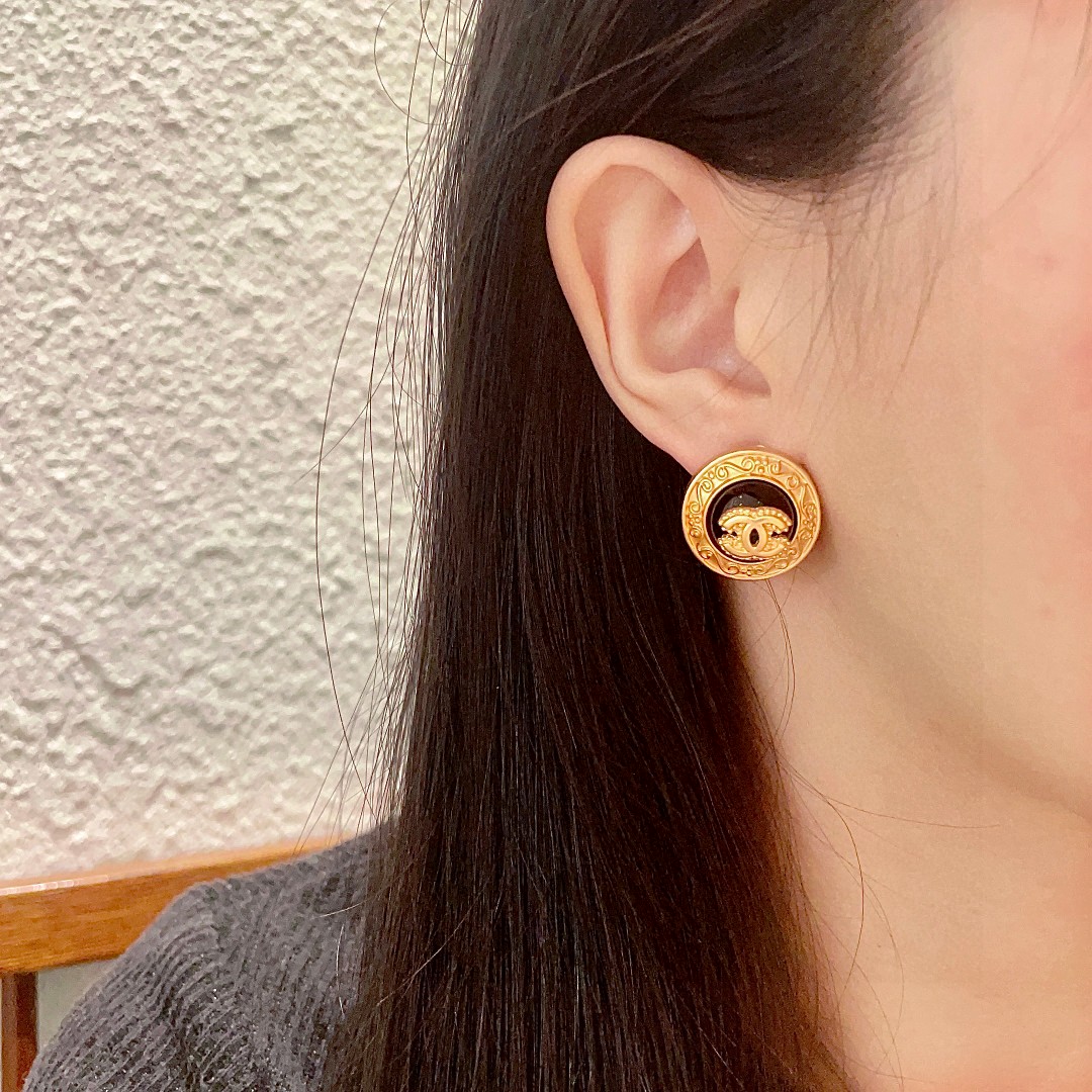  香奈儿✨经典双C耳钉