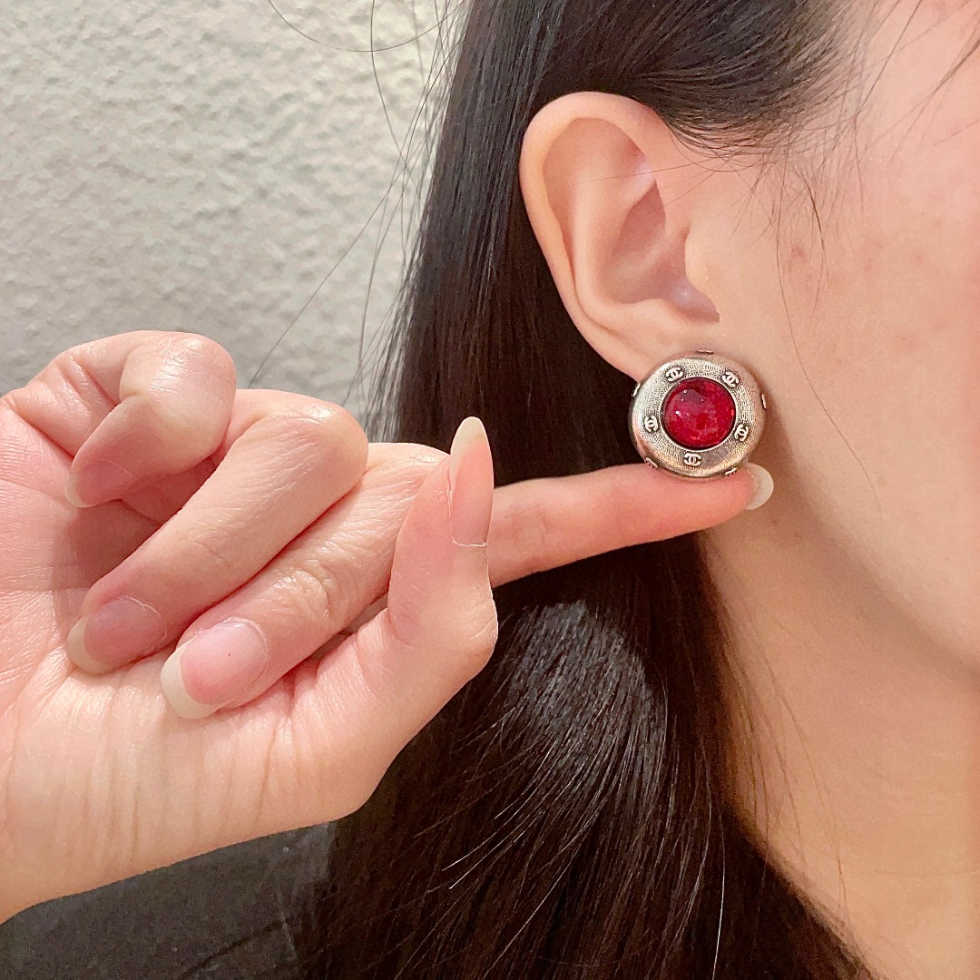  香奈儿✨经典双c耳钉