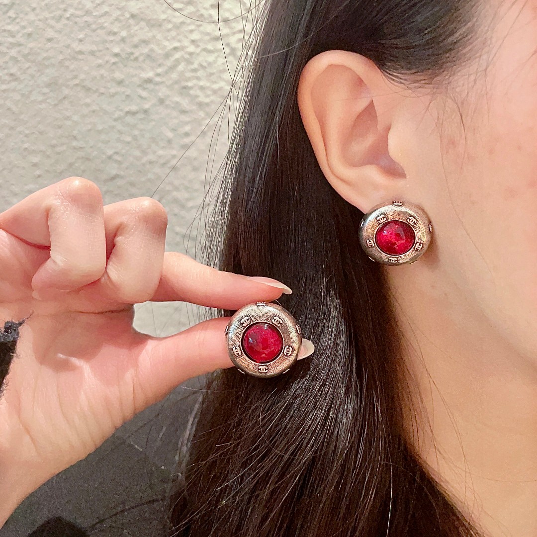  香奈儿✨经典双c耳钉