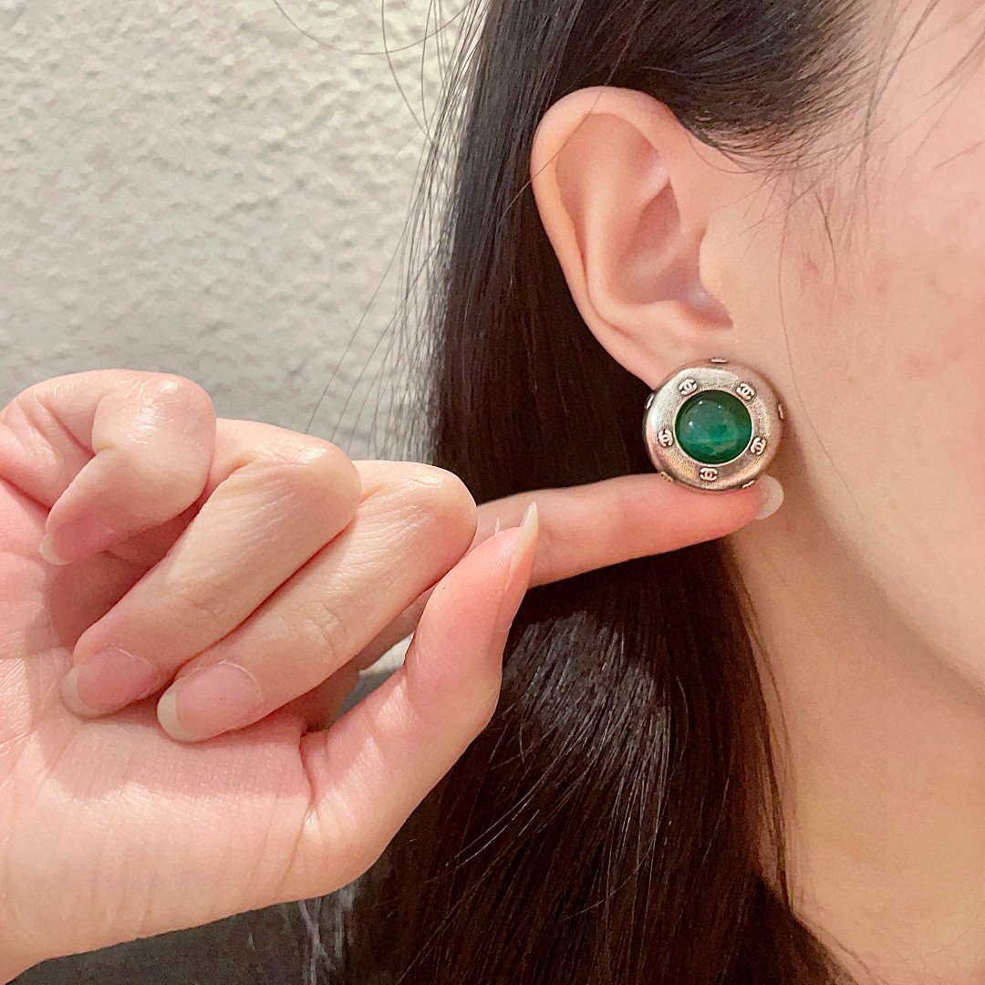  香奈儿✨经典双c耳钉