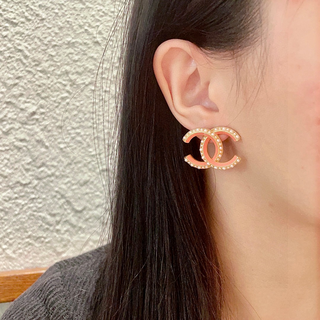  香奈儿✨珍珠经典双C耳钉