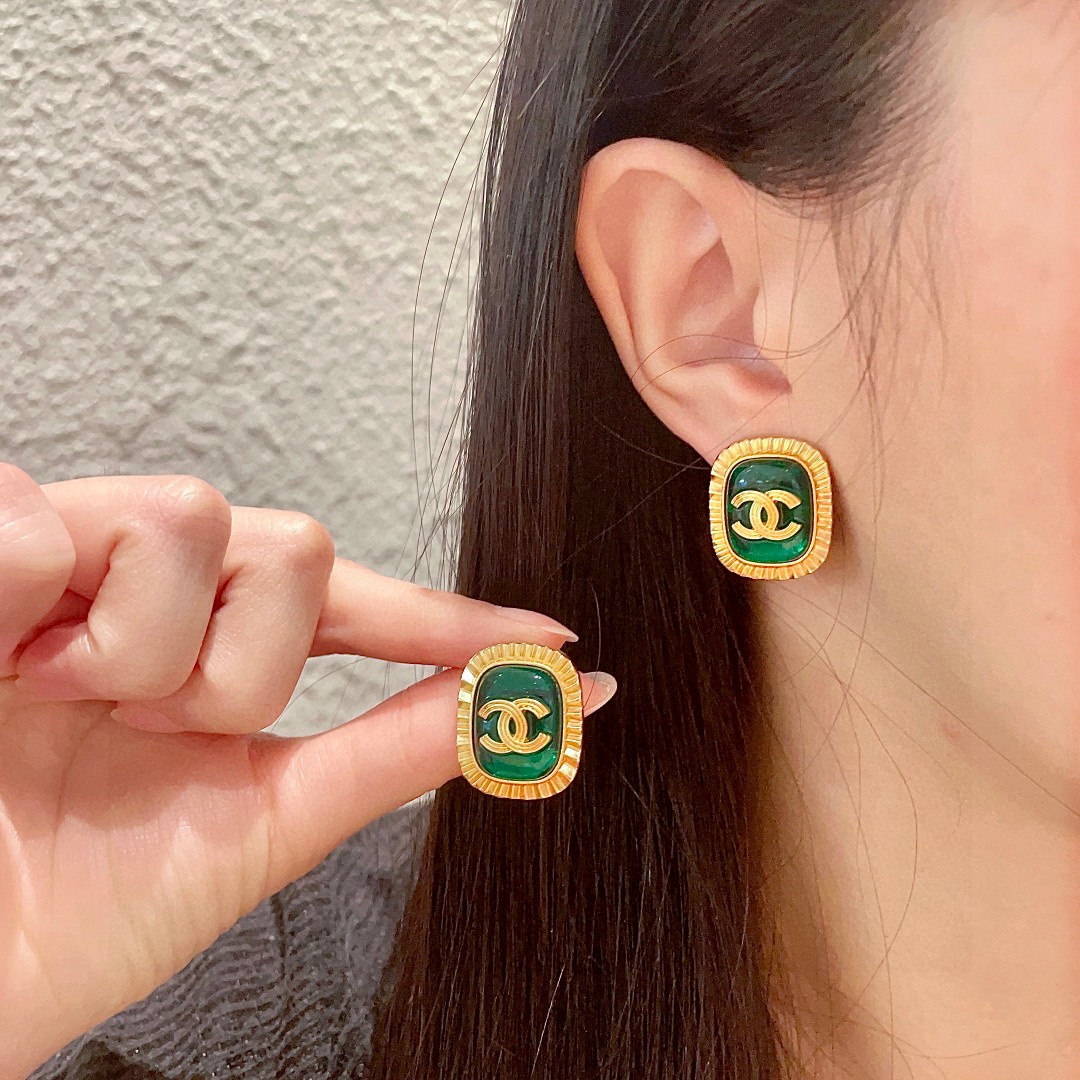  香奈儿✨经典双C耳钉