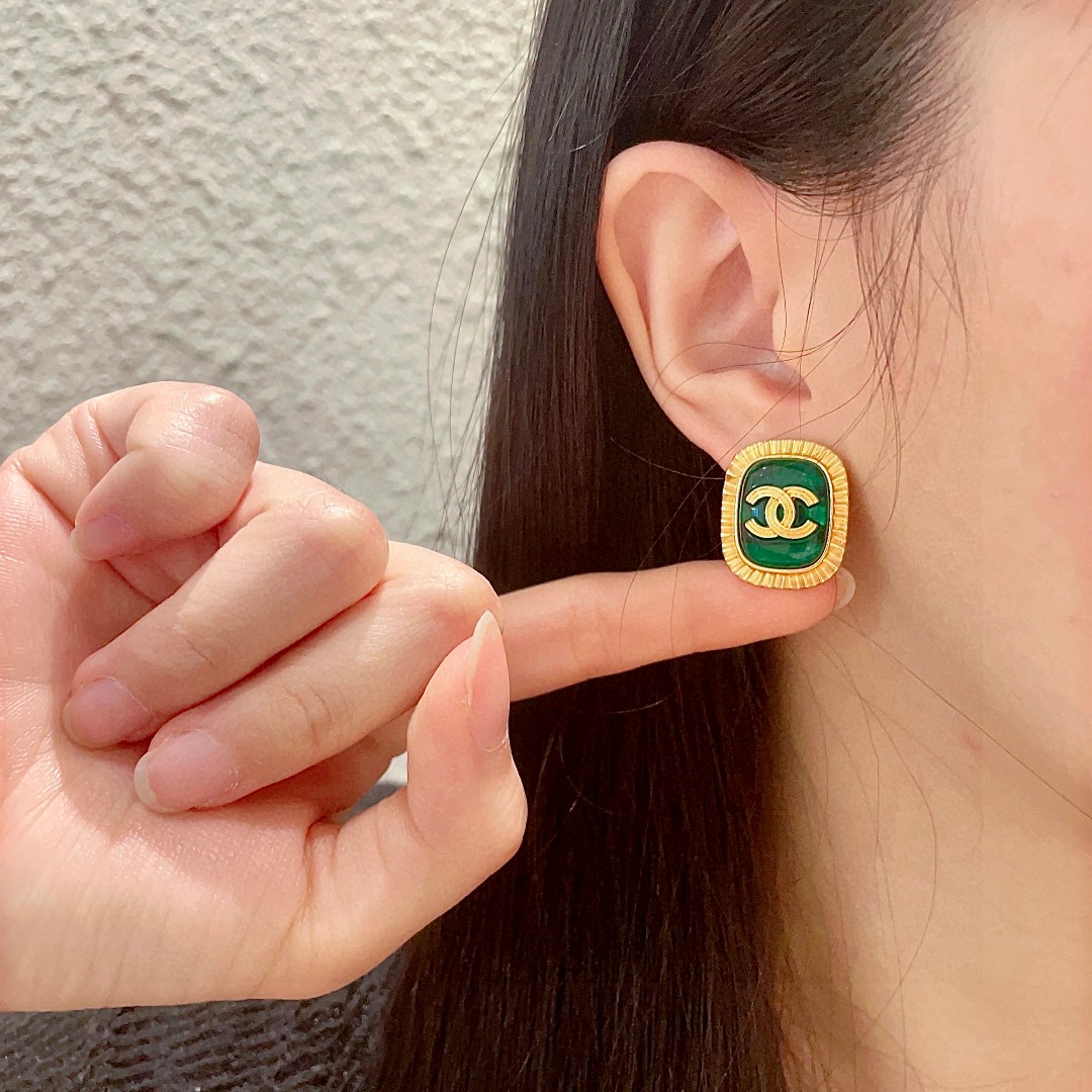  香奈儿✨经典双C耳钉