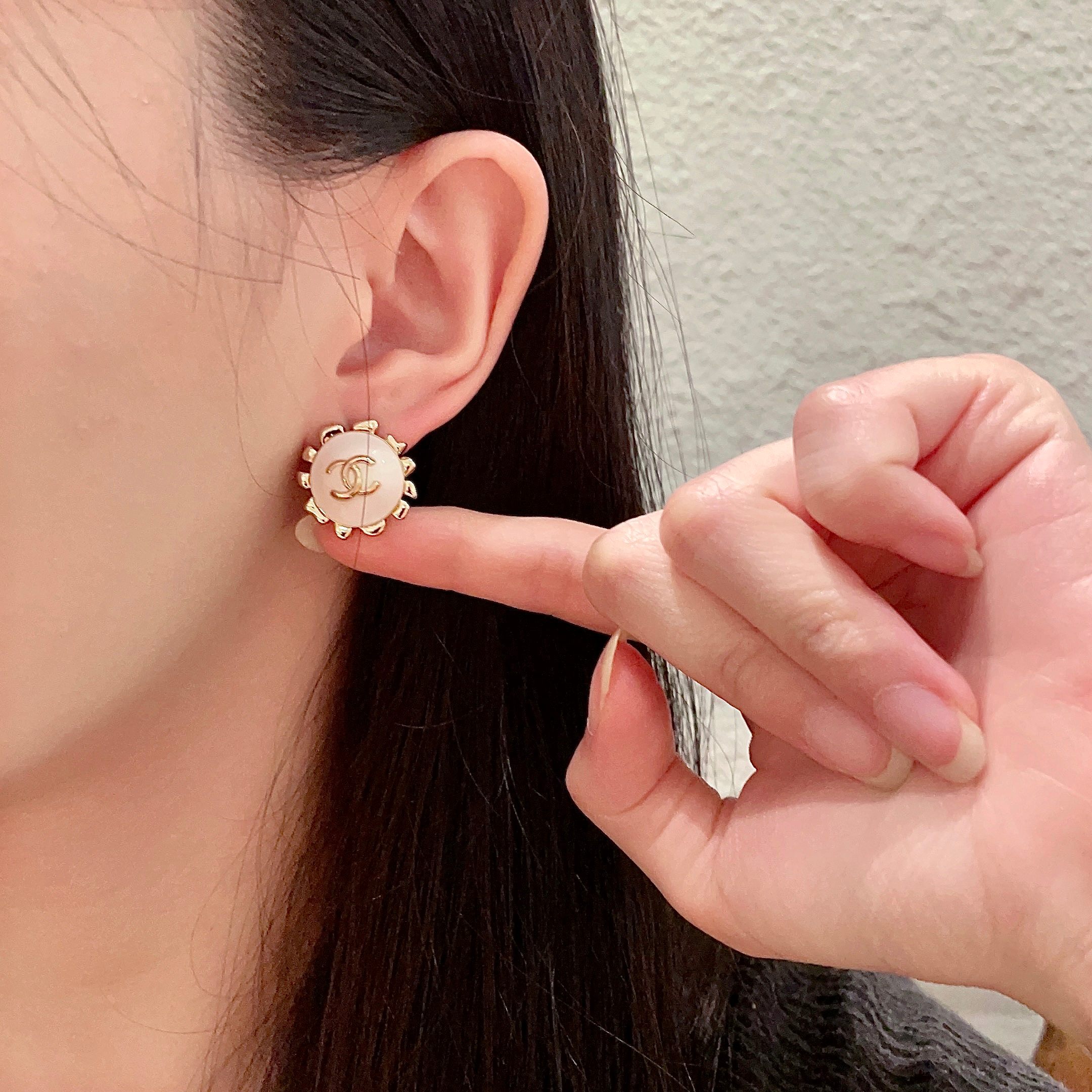  香奈儿✨经典双C耳钉