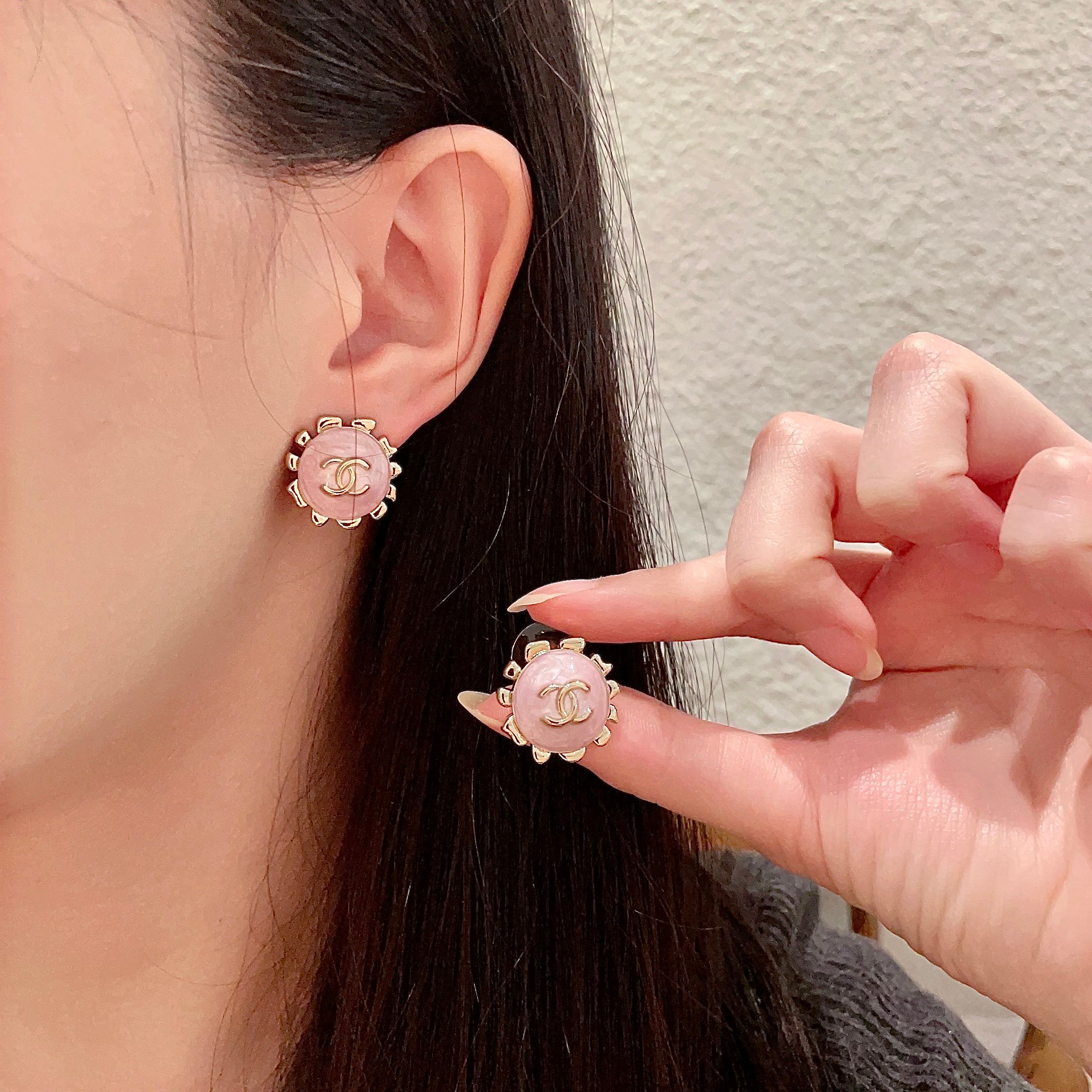  香奈儿✨经典双C耳钉