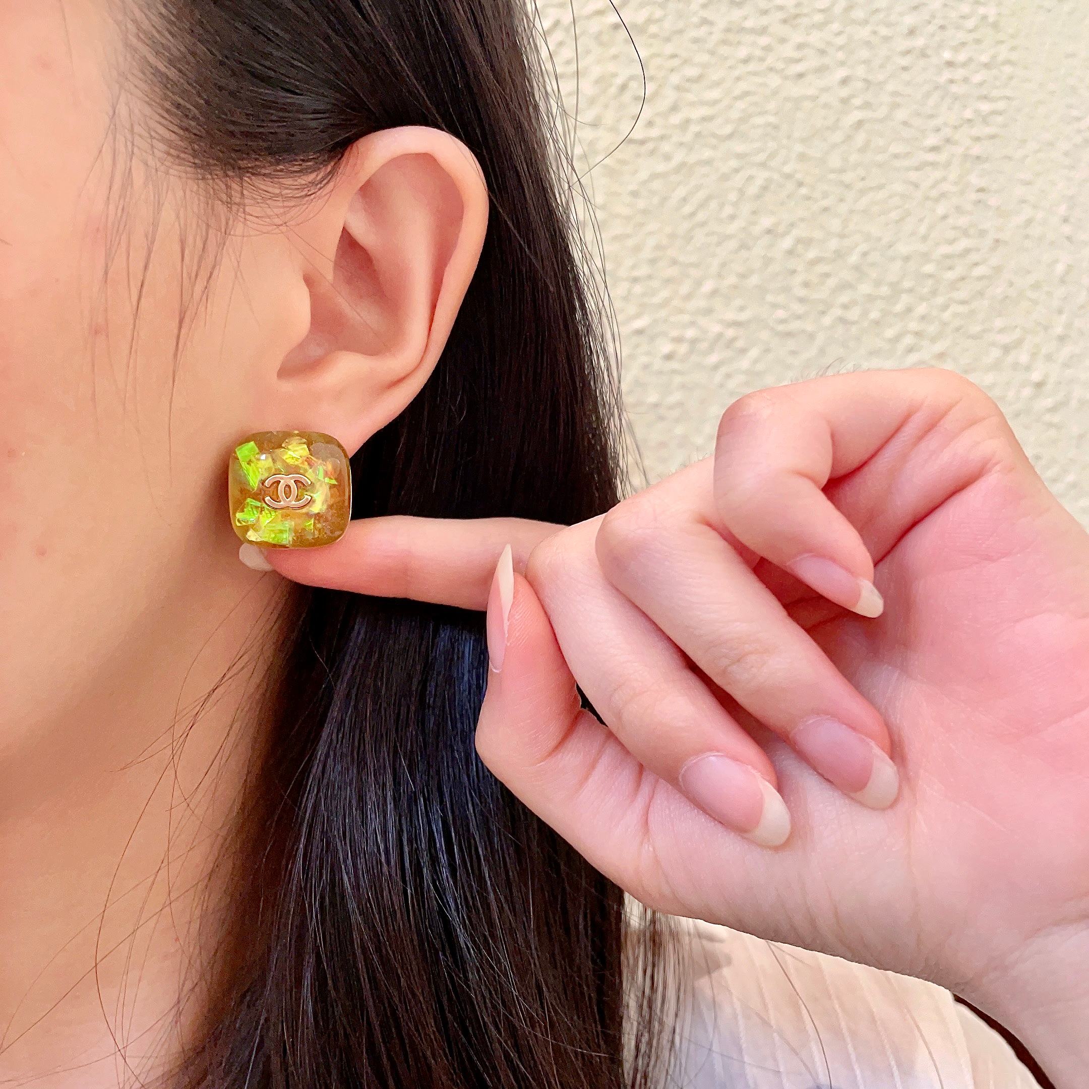 香奈儿✨经典双C耳钉