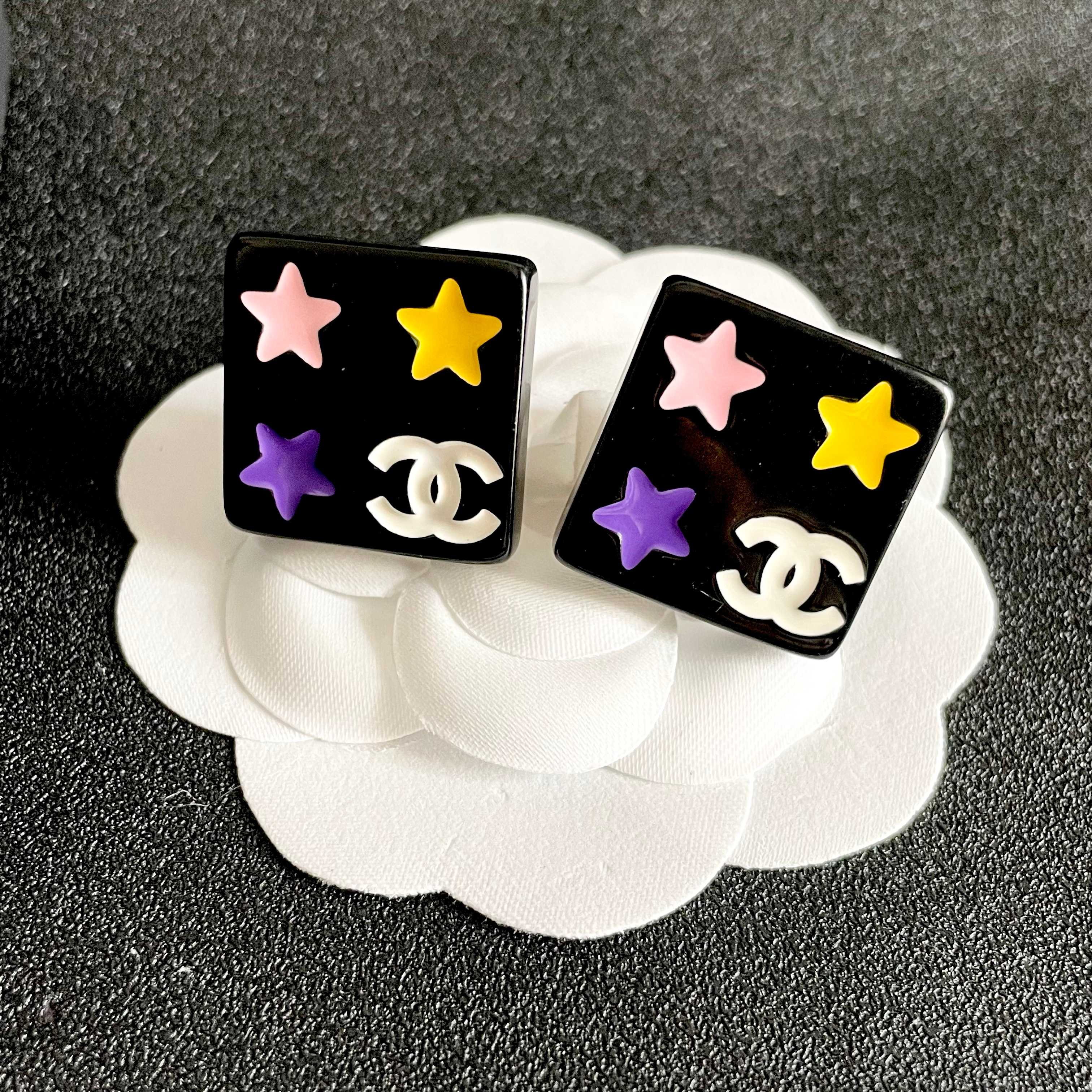 香奈儿✨方块星星双C耳钉