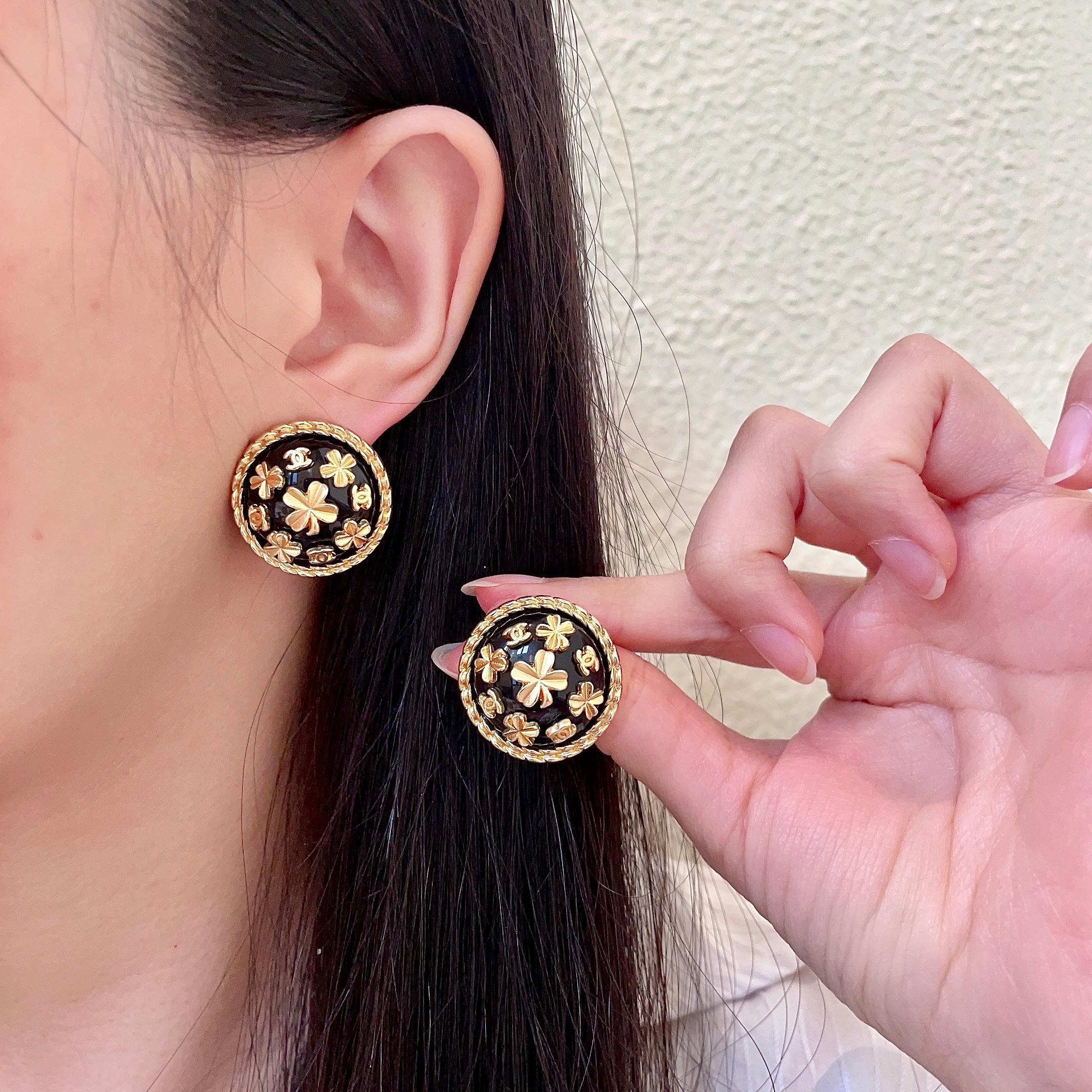 Серьги гвоздики