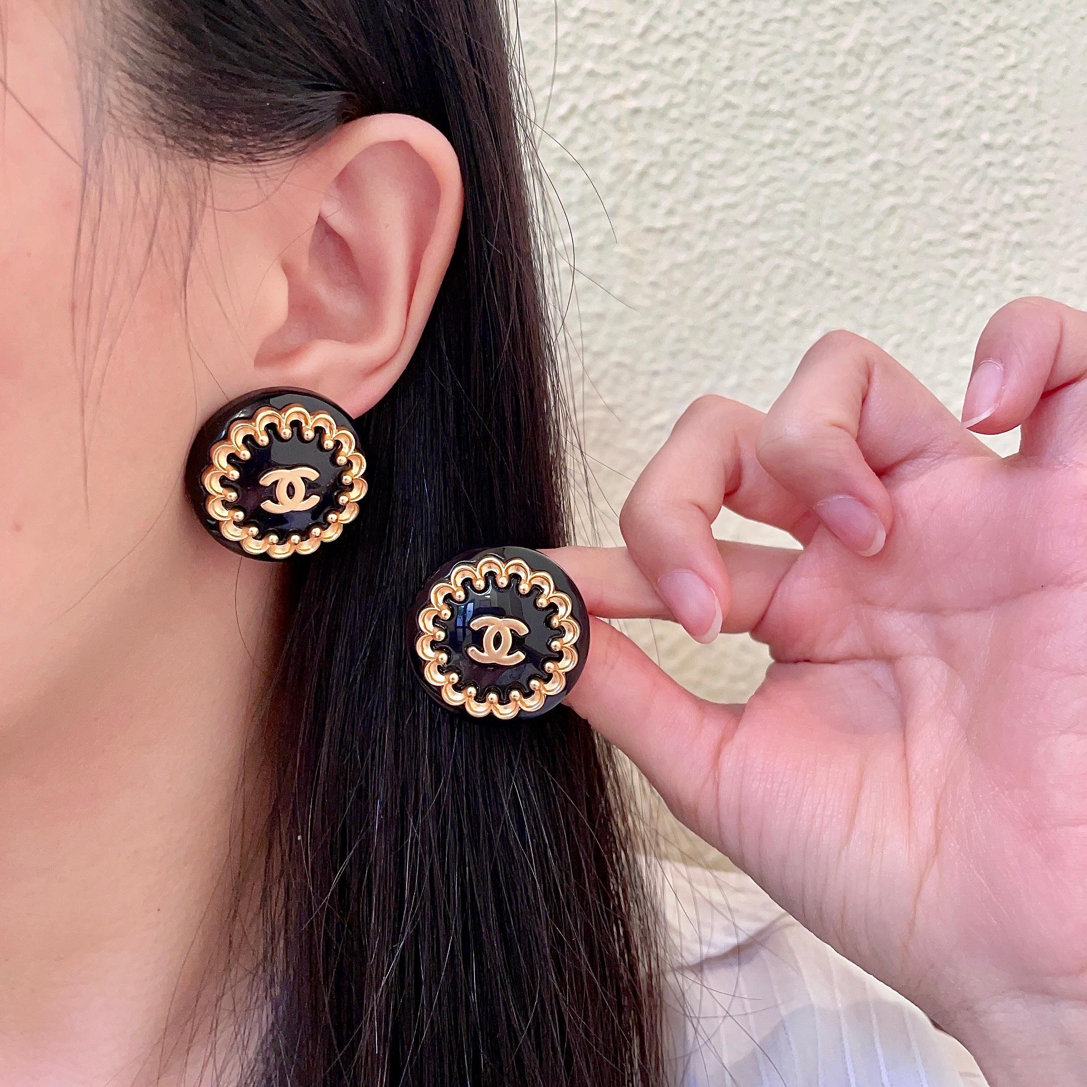 Серьги гвоздики