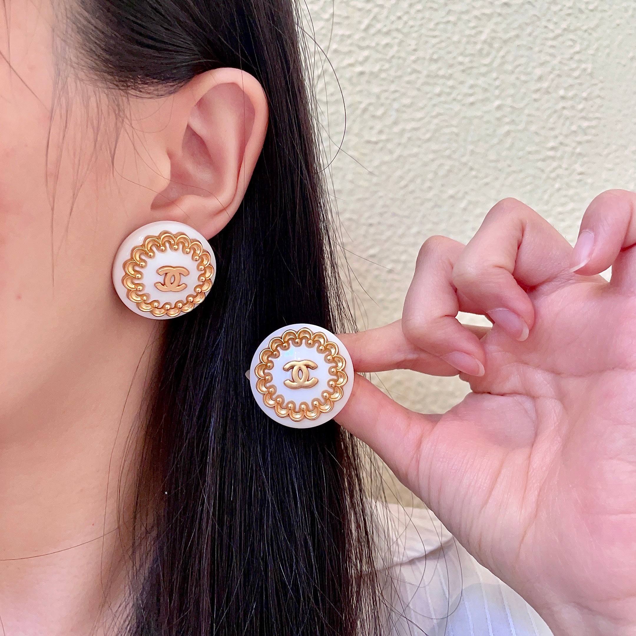 Серьги гвоздики