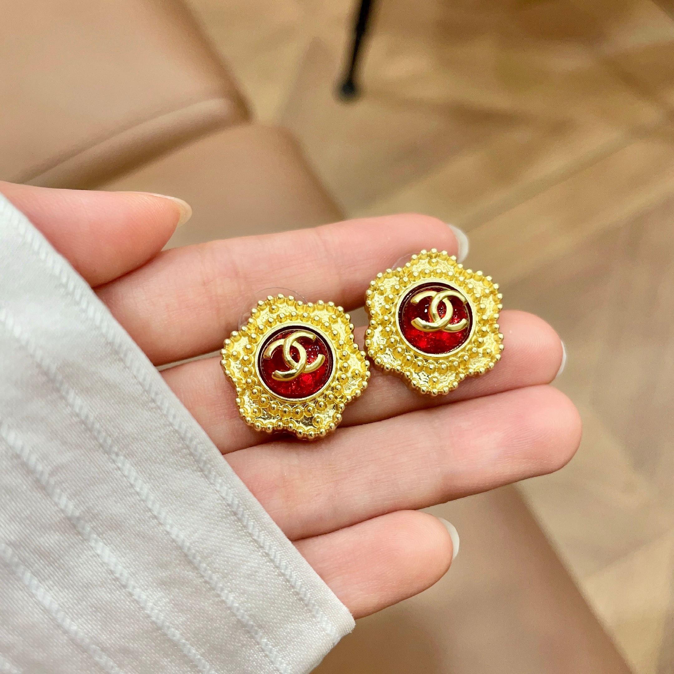 香奈儿✨经典双C耳钉
