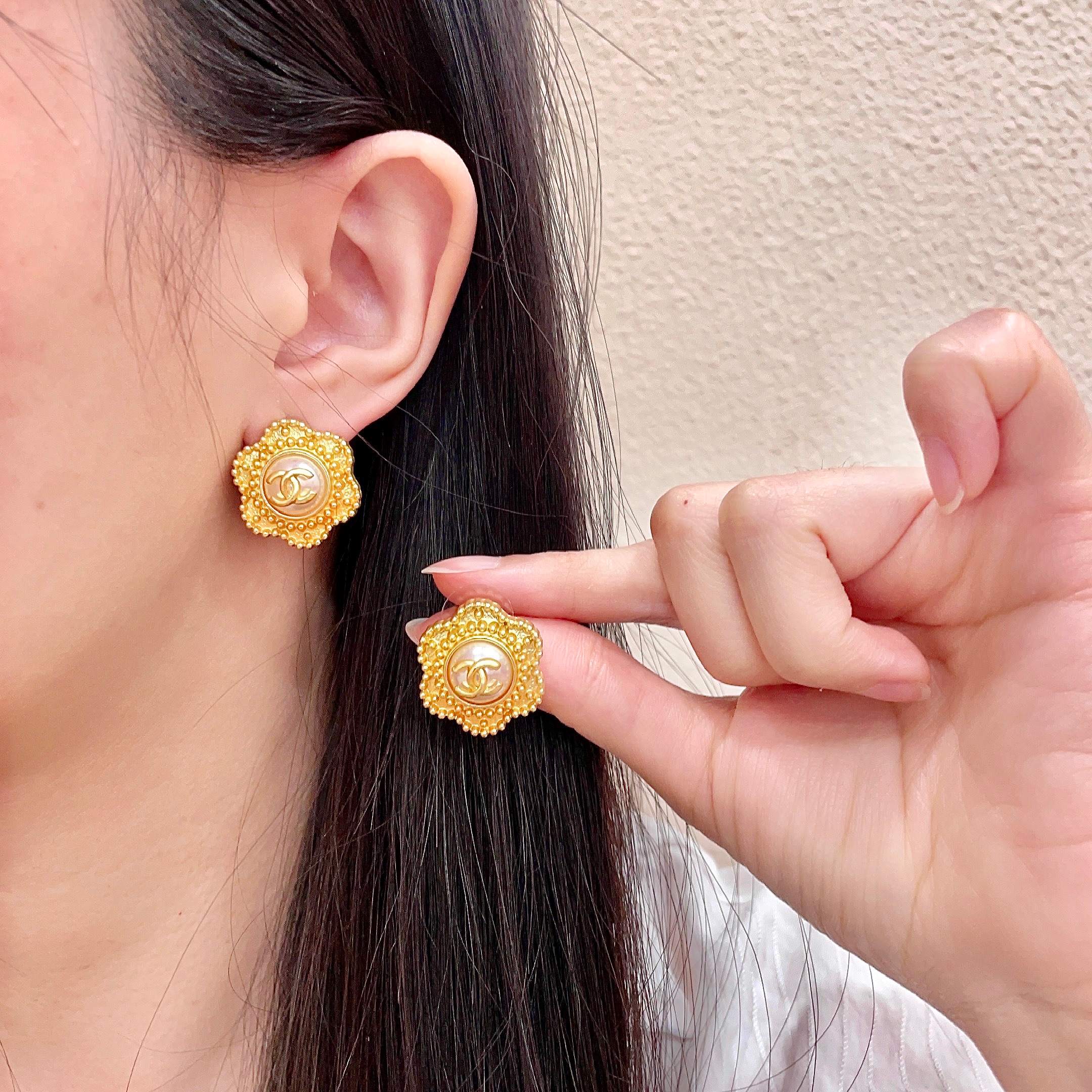 香奈儿✨经典双C耳钉
