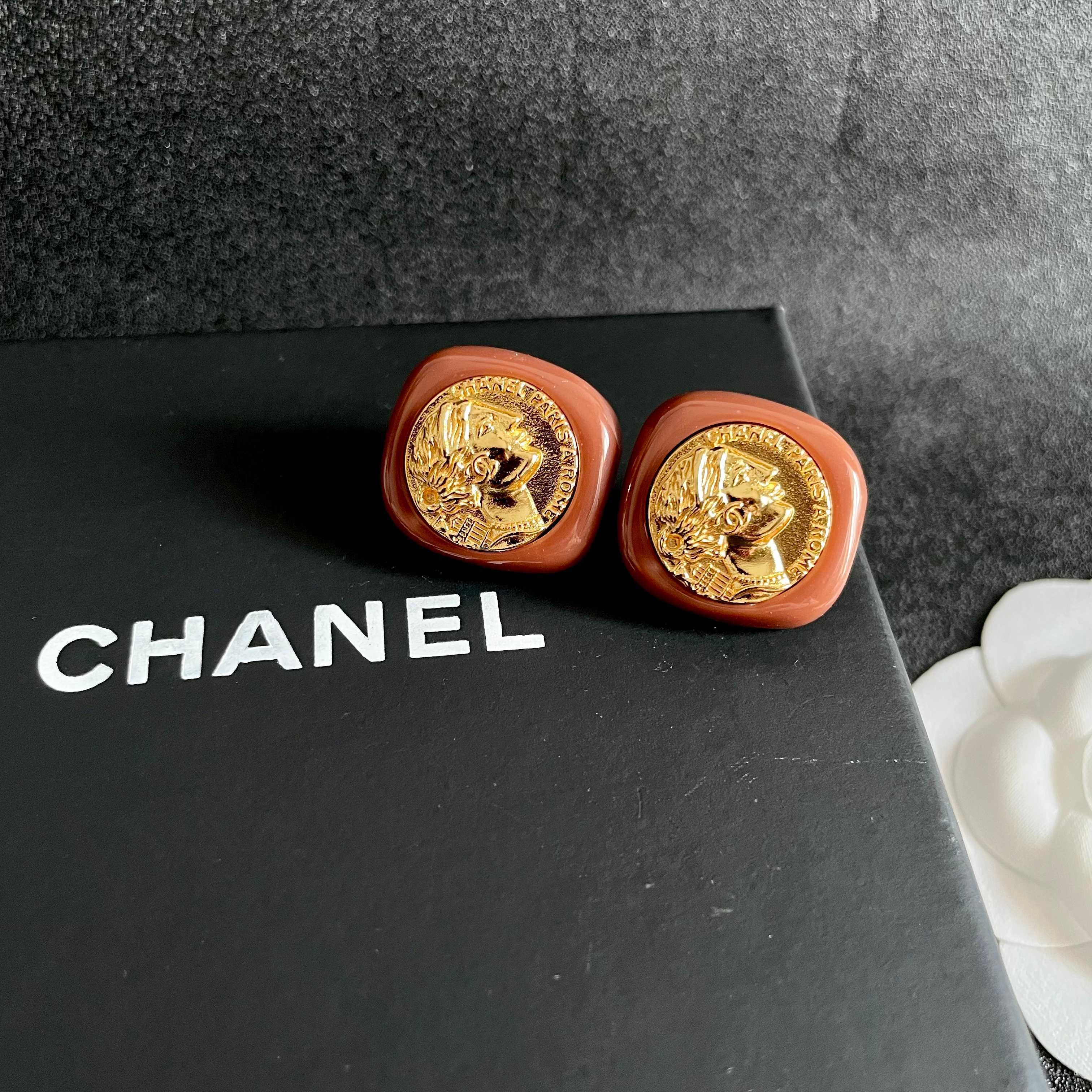 Chanel Haute Couture Haute Couture Fine Jewelry Necklace Bracelet Ring 9