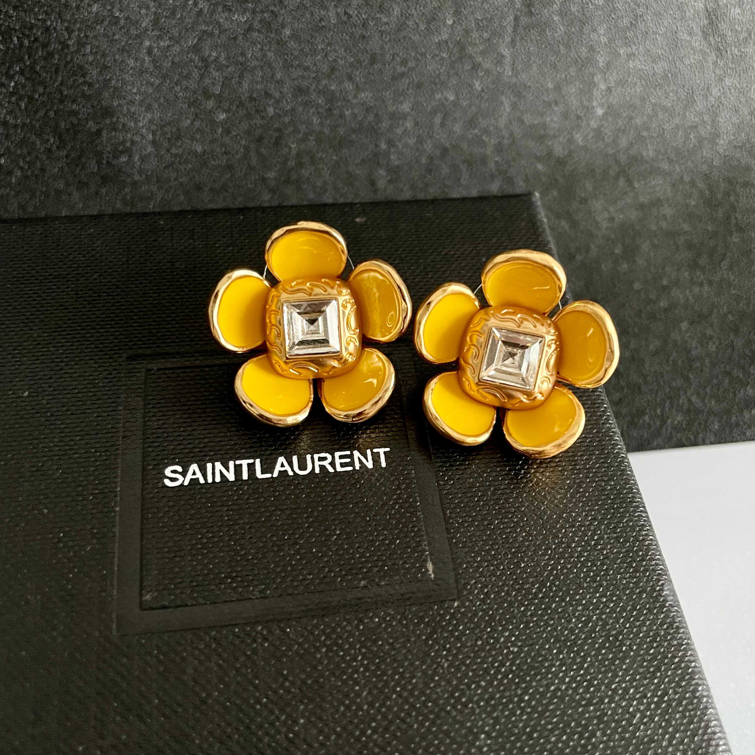 Saint Laurent Haute Couture Haute Couture Fine Jewelry Necklace Bracelet 9