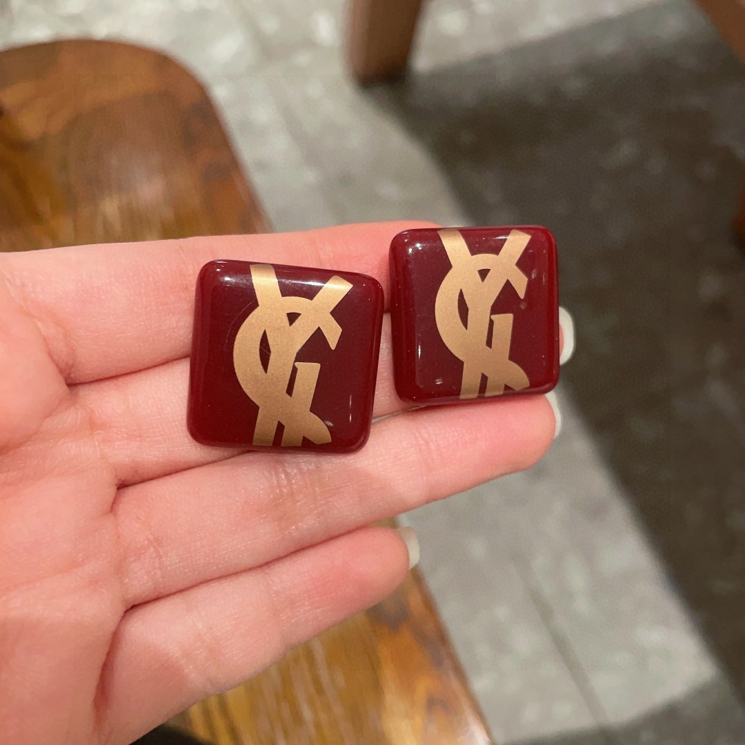 圣罗兰✨经典字母耳钉