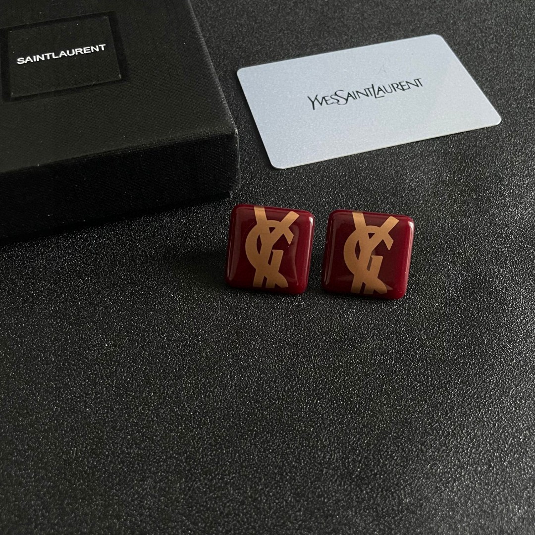 圣罗兰✨经典字母耳钉