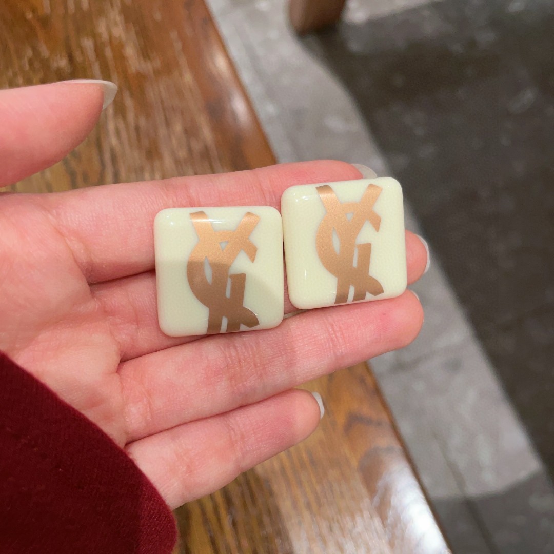 圣罗兰✨经典字母耳钉