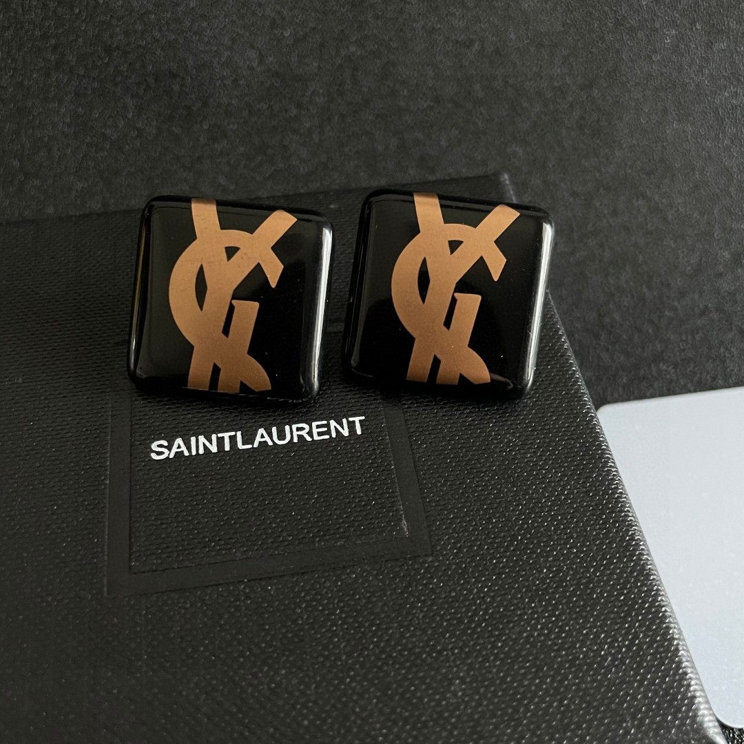 圣罗兰✨经典字母耳钉