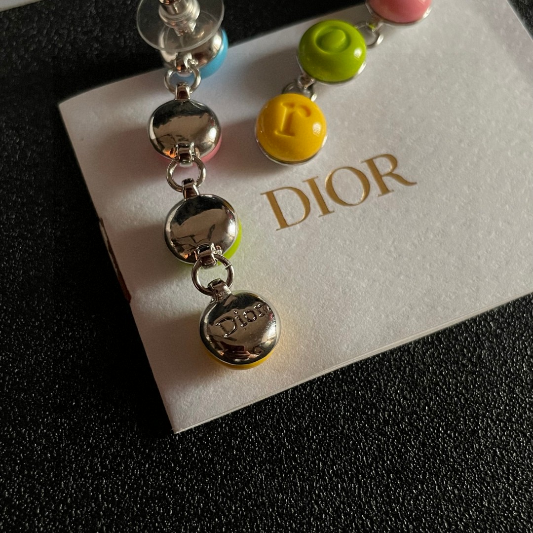 Dior 迪奥 糖果色字母耳环