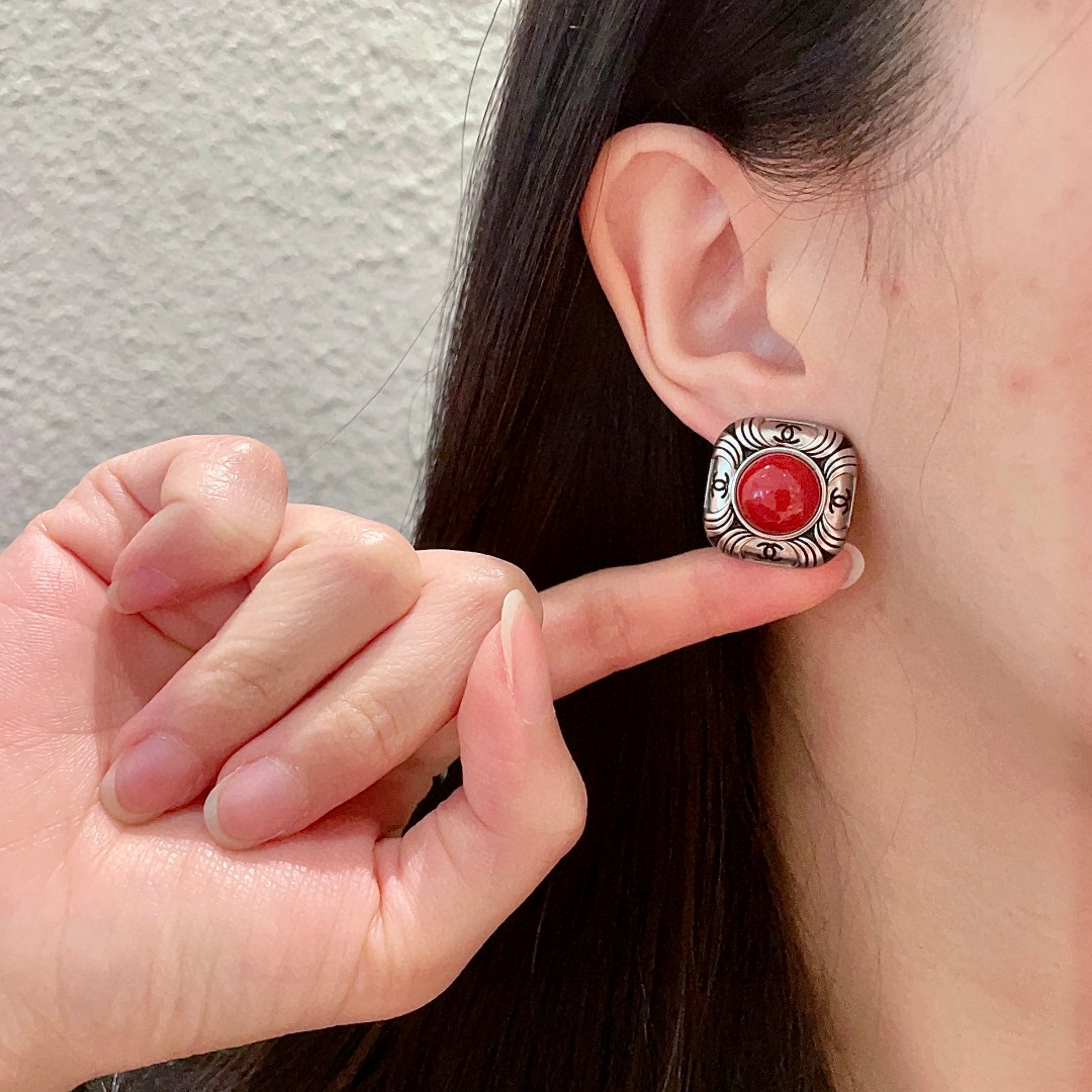 Chanel 香奈儿 双C耳钉