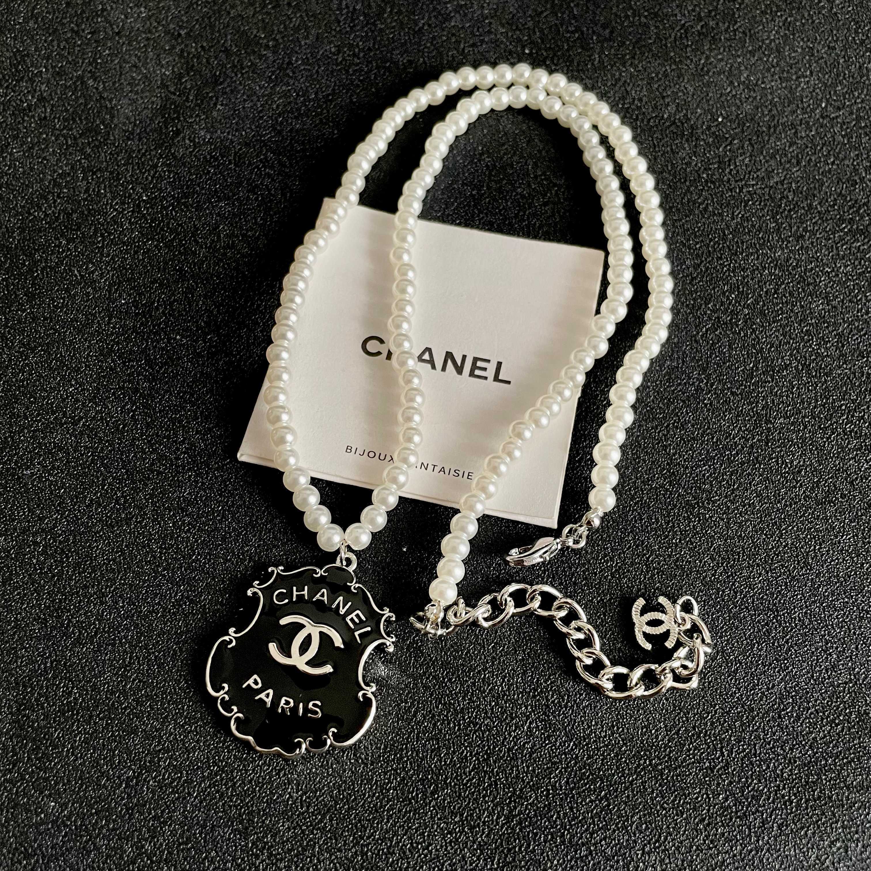 Chanel 香奈儿 珍珠双C字母项链