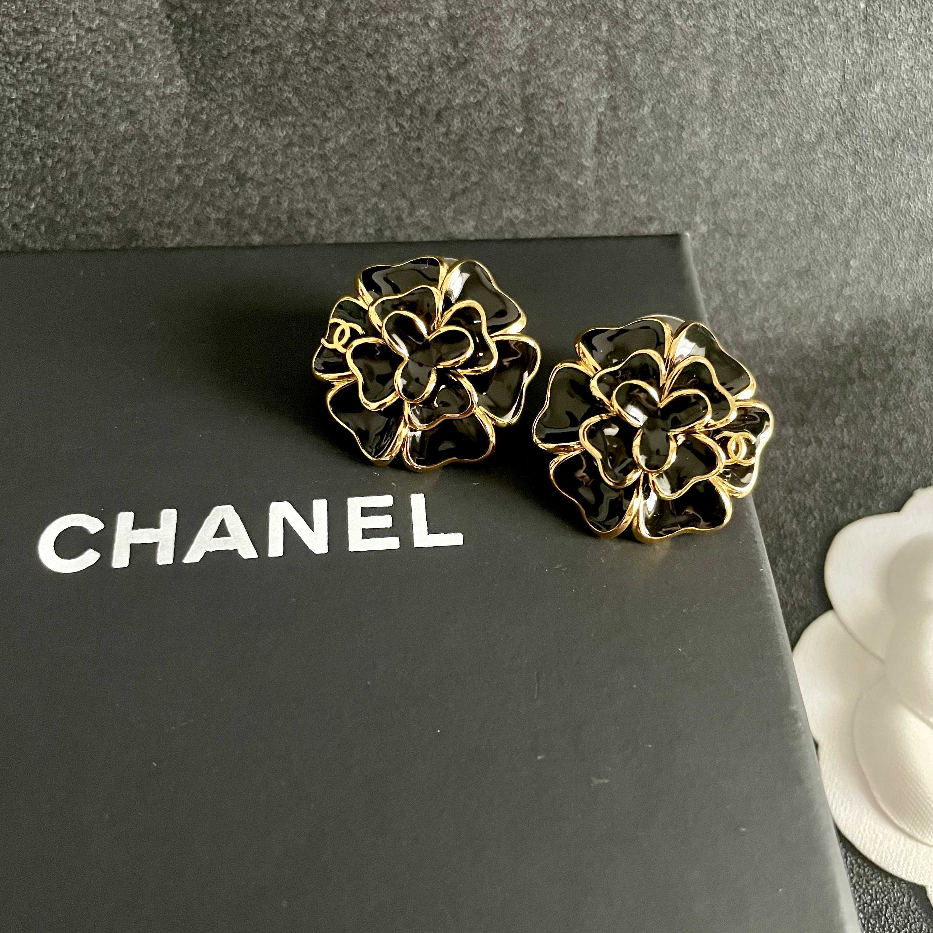 Chanel 香奈儿 山茶花