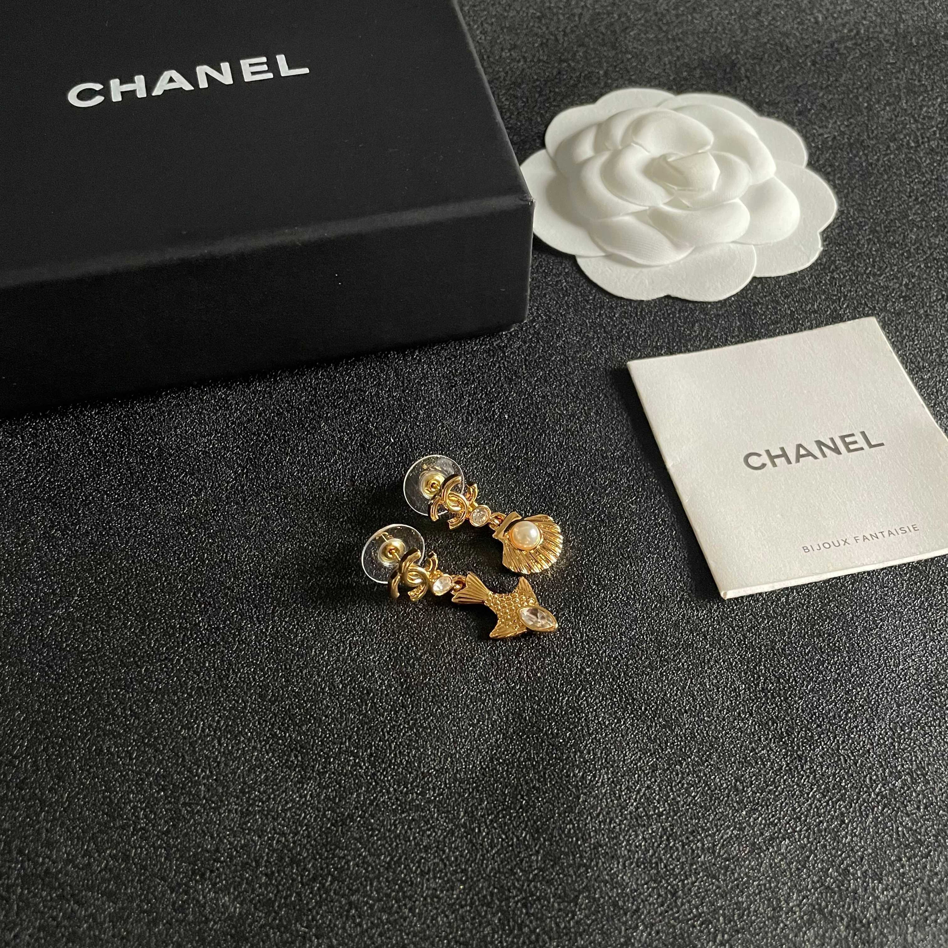 Chanel 香奈儿 双C耳环